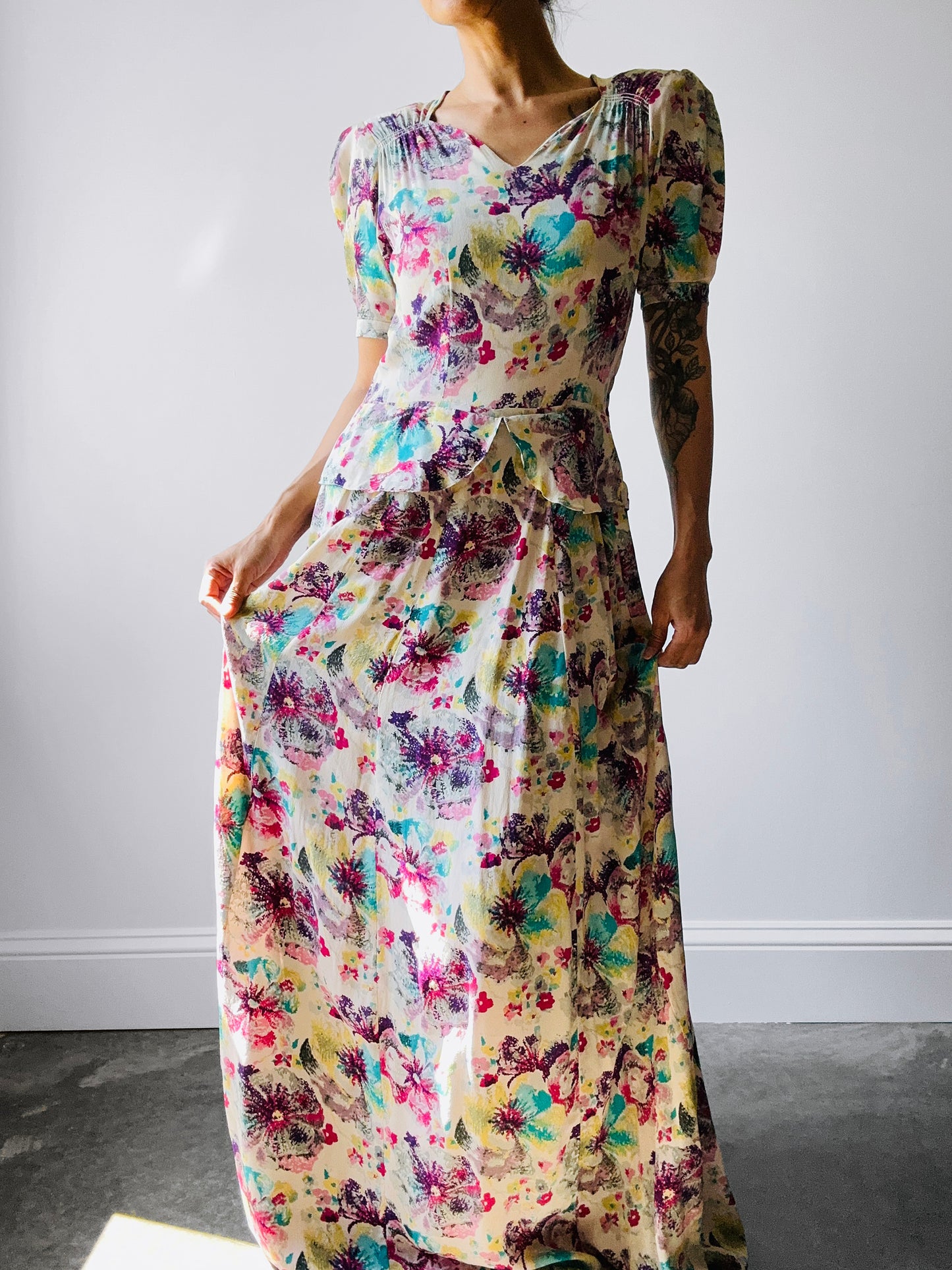 1930s Floor Length Floral Peplum Waist Dress - Sz. Sm