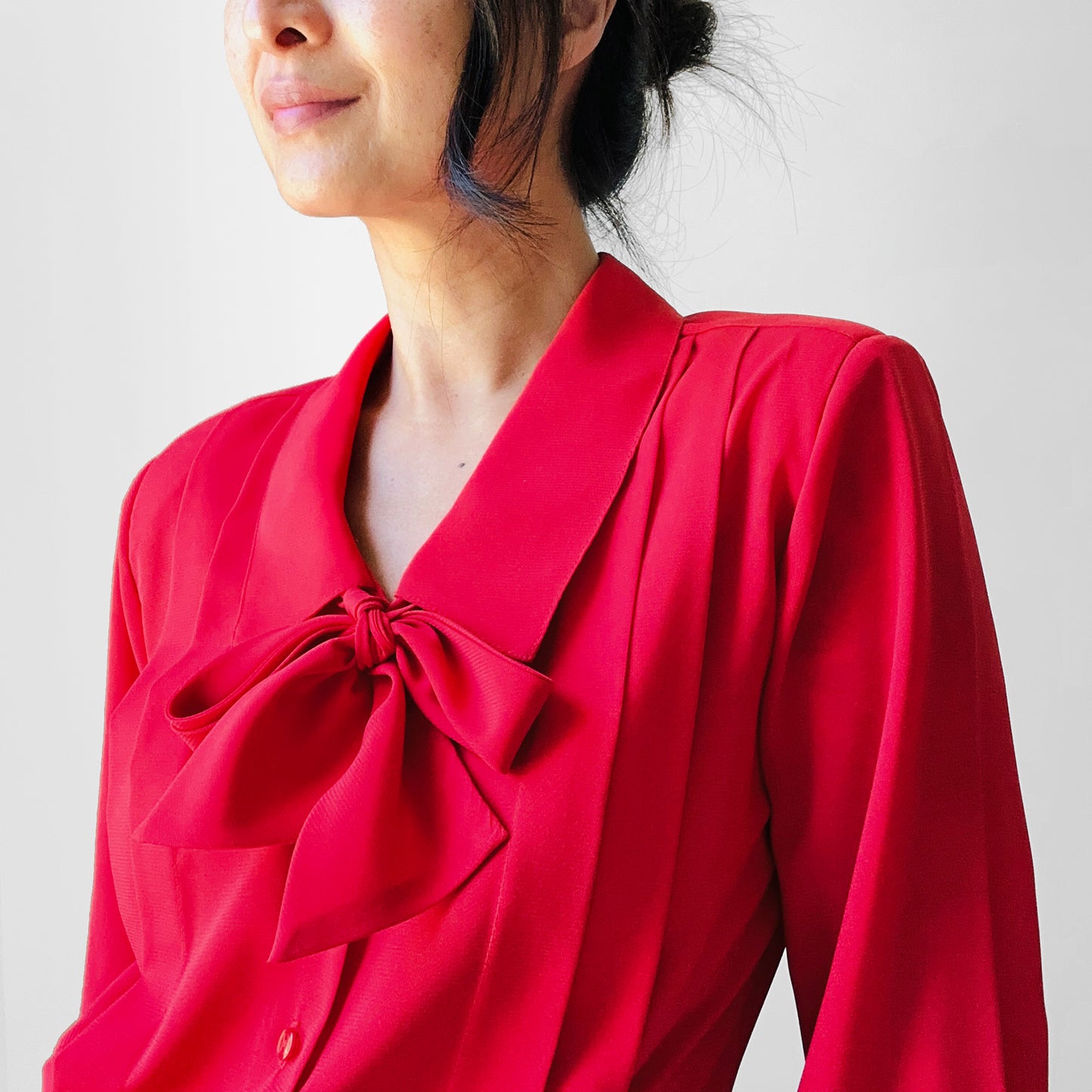 1970s - 1980s Red Pleated Chest Tied Neck Blouse - Sz. S