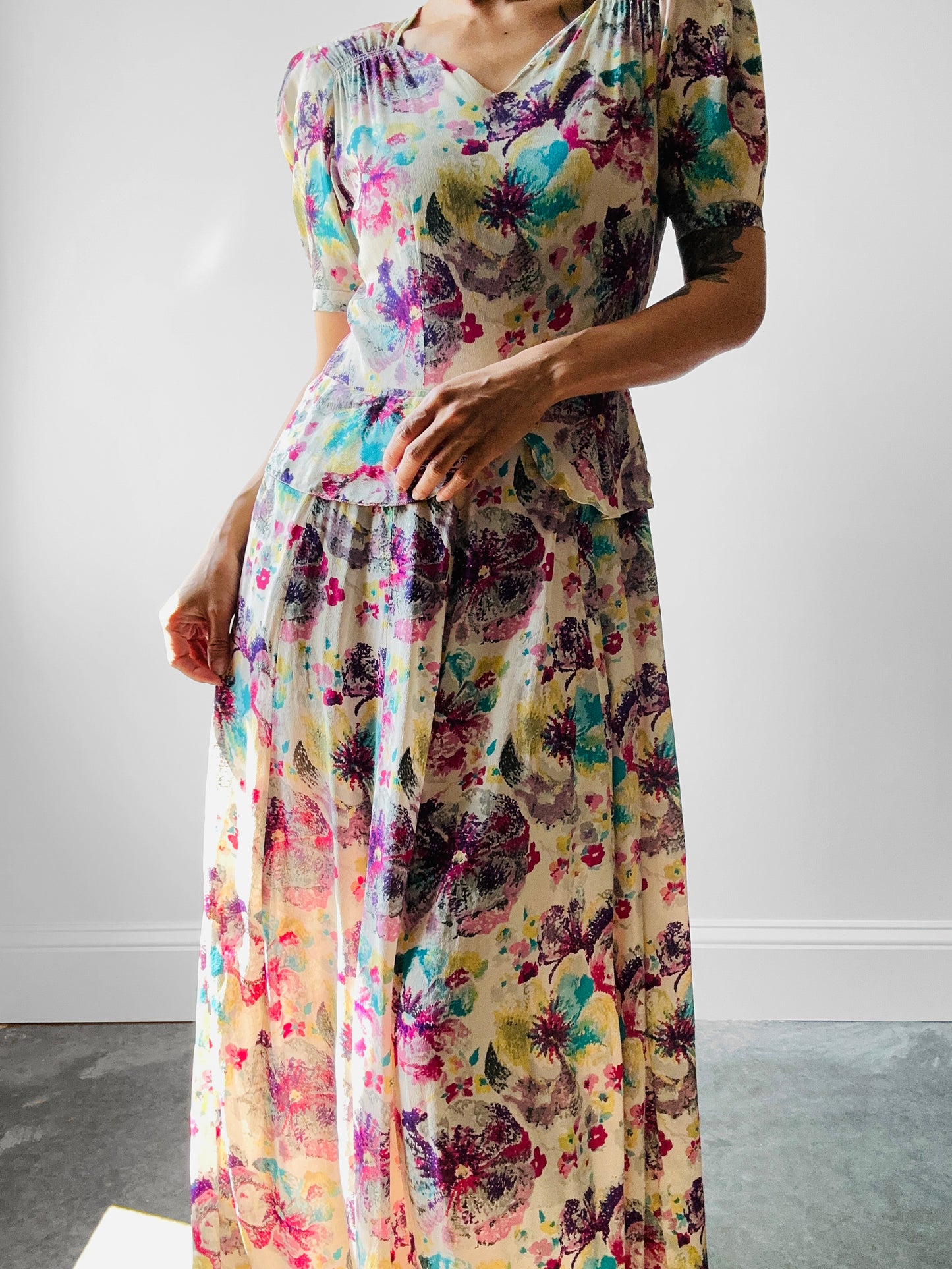 1930s Floor Length Floral Peplum Waist Dress - Sz. Sm