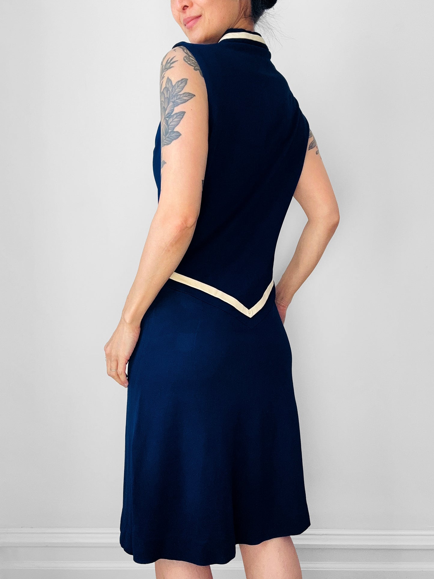 Vintage 1970s Sapphire Blue with Cream Trim Zippered Designer Knitted Jersey Dress with Belted Collar Detail - Sz. S