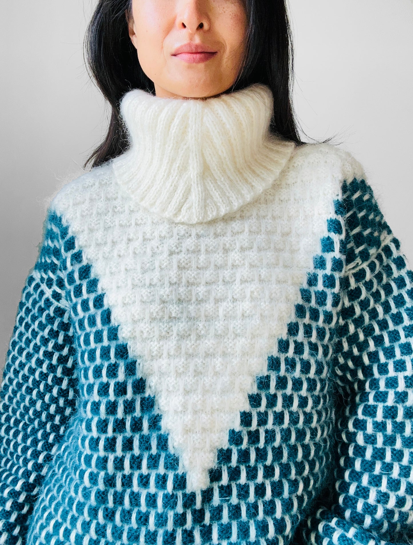 Teal and Cream Wool Turtleneck Patterned Oversized Knit Pullover Sweater