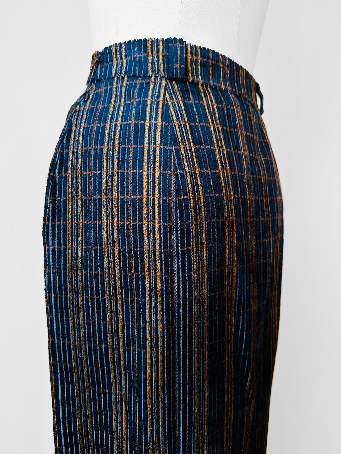 1980s Blue and Gold West Germany Textured Straight Split-Front / Back Wool Blend Skirt - Sz. S