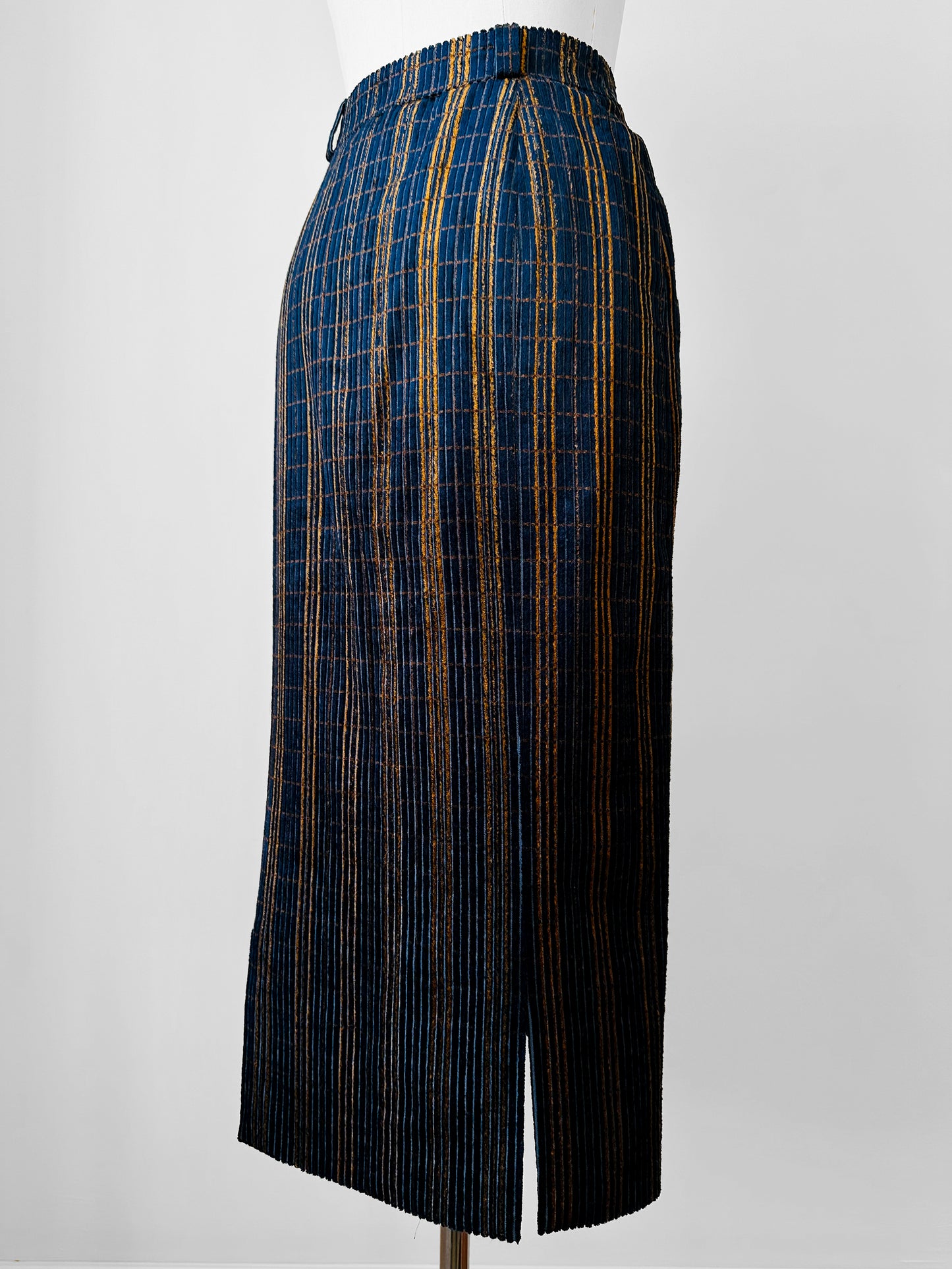 1980s Blue and Gold West Germany Textured Straight Split-Front / Back Wool Blend Skirt - Sz. S