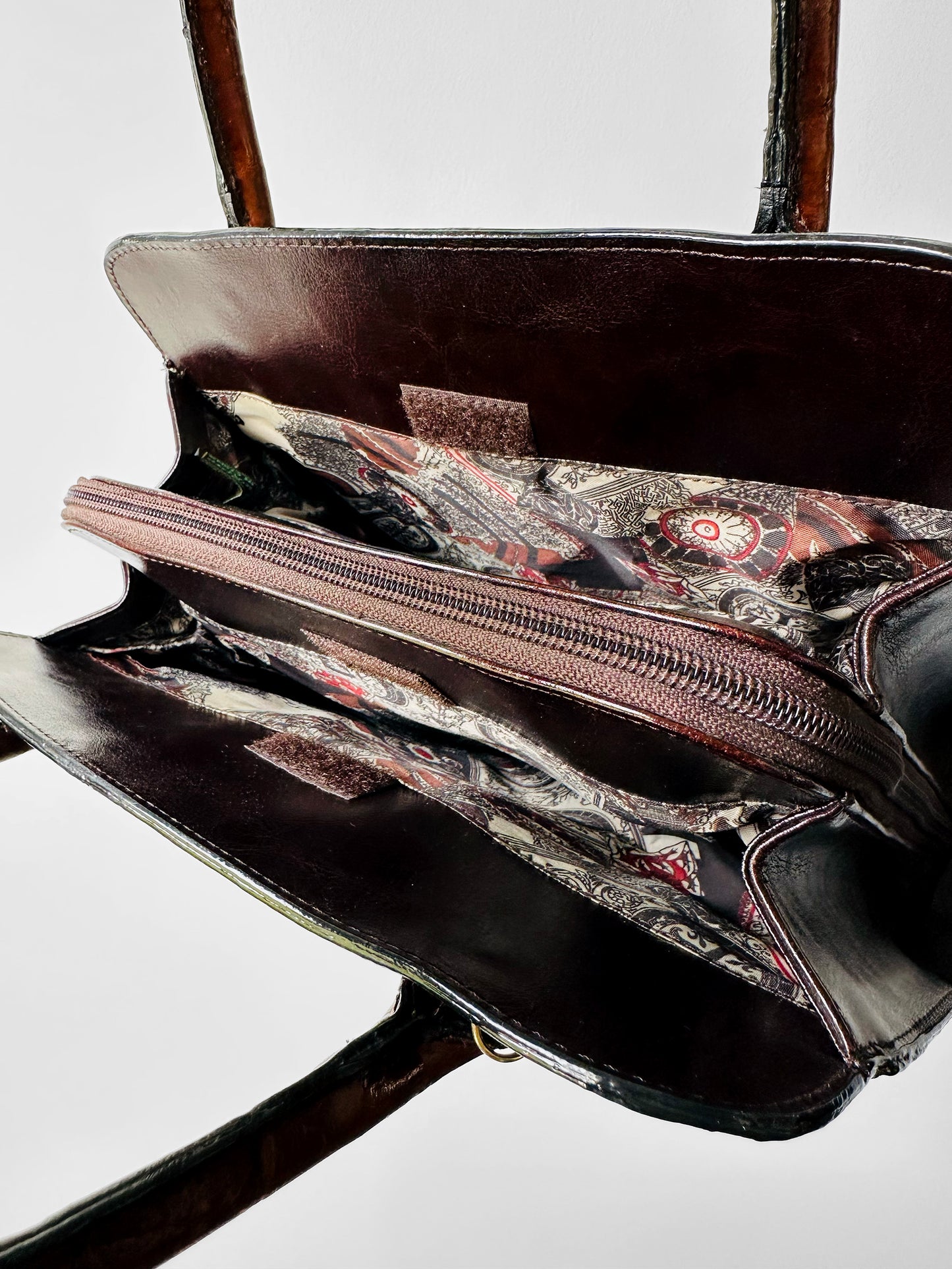 Late 20th Century Auburn Brown Textured Leather Handbag