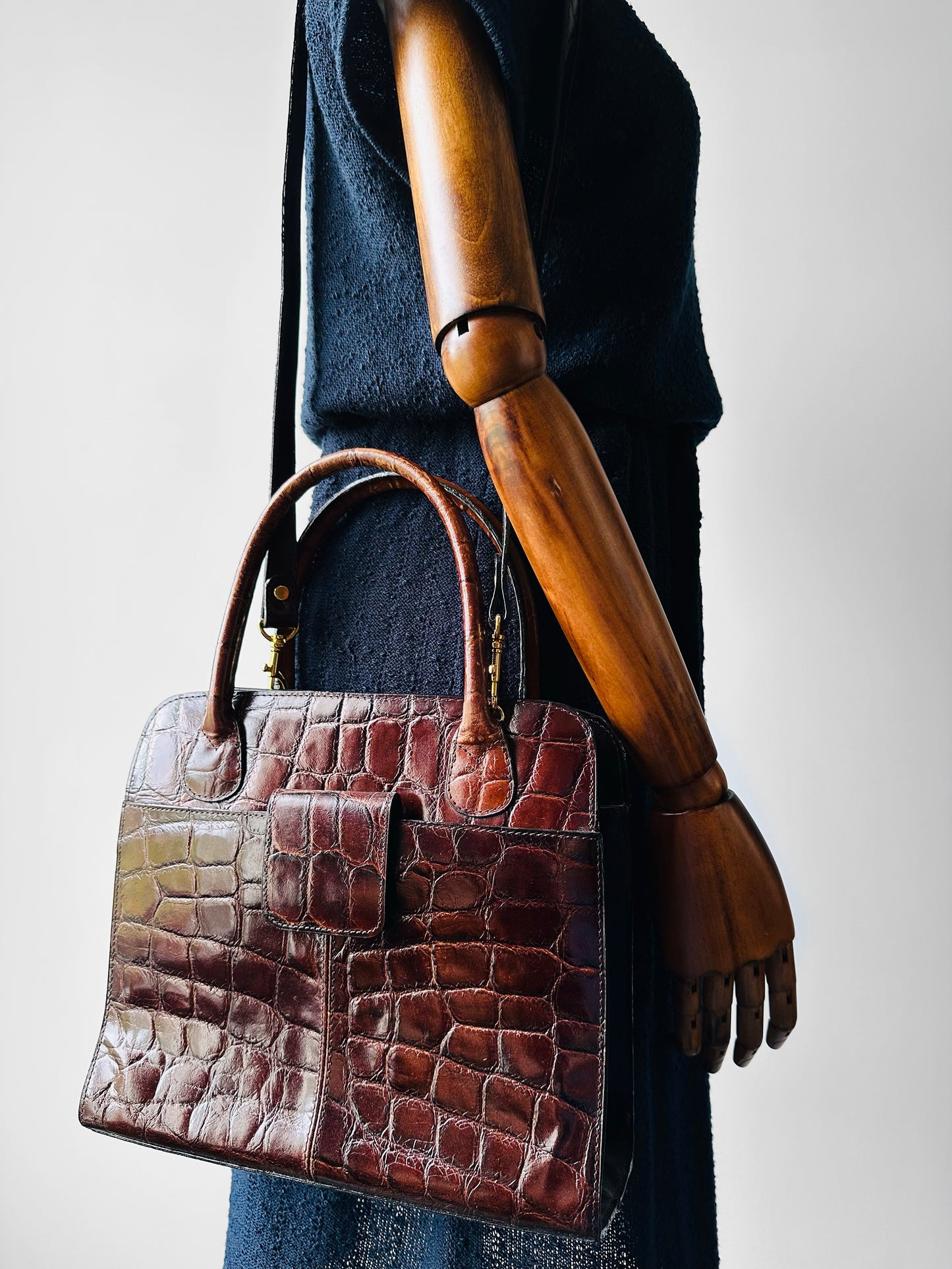 Late 20th Century Auburn Brown Textured Leather Handbag