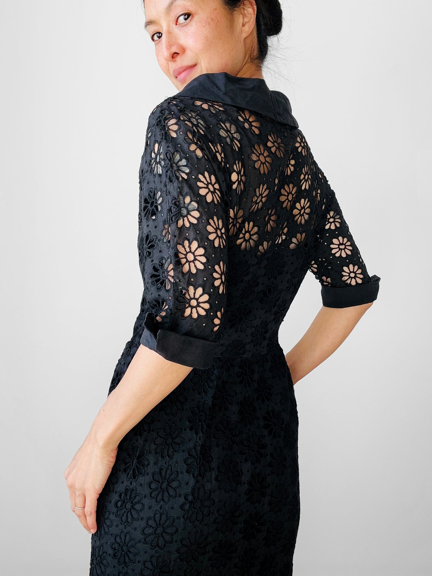 Vintage 1960s - 1970s Black Floral Button Front Collared Cotton Eyelet Shirtwaist Dress - Sz.S