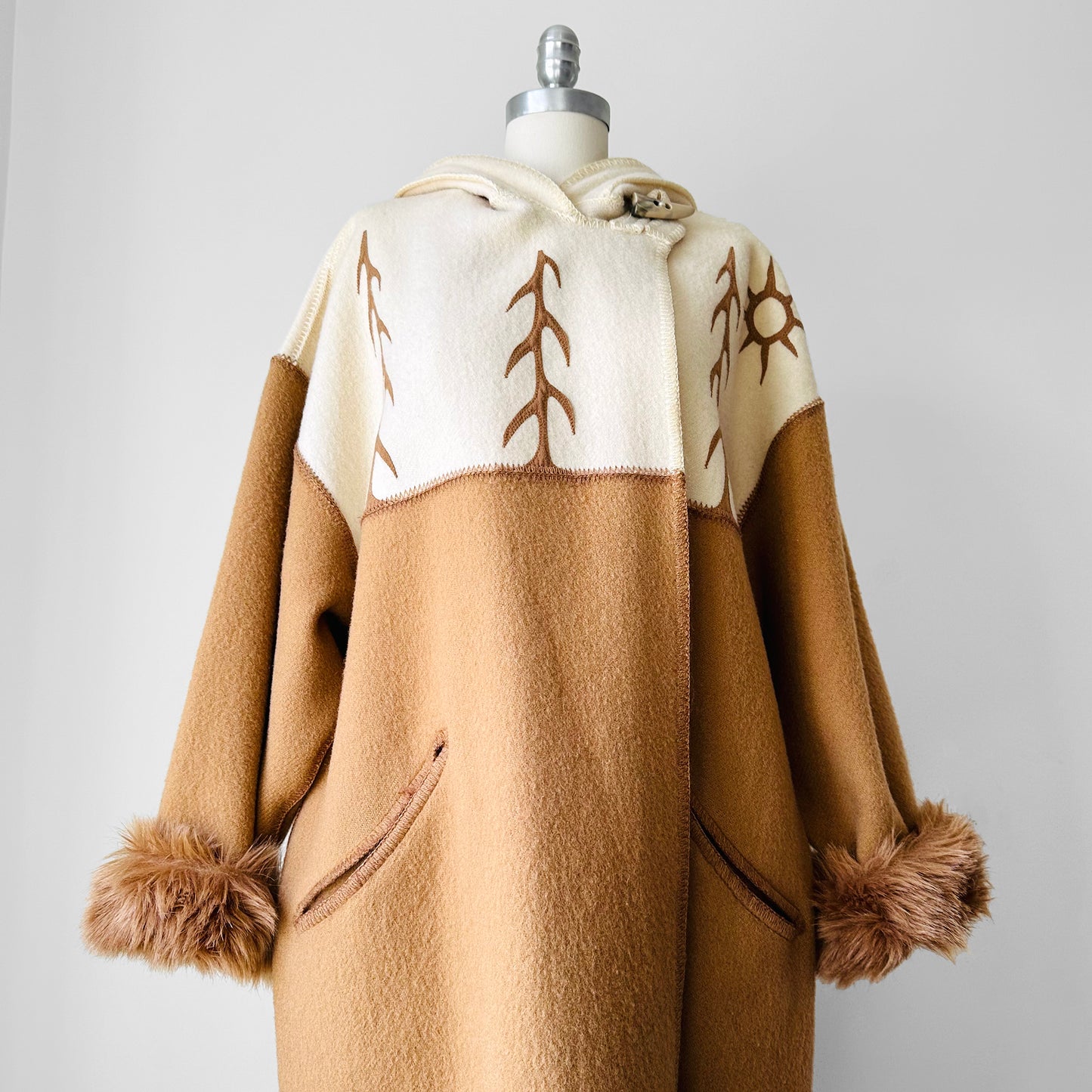 1980s Tan Pure Virgin Wool LUNDSTROM Canada Hooded Faux Fur Blanket Wrap Coat - Sz. O/S