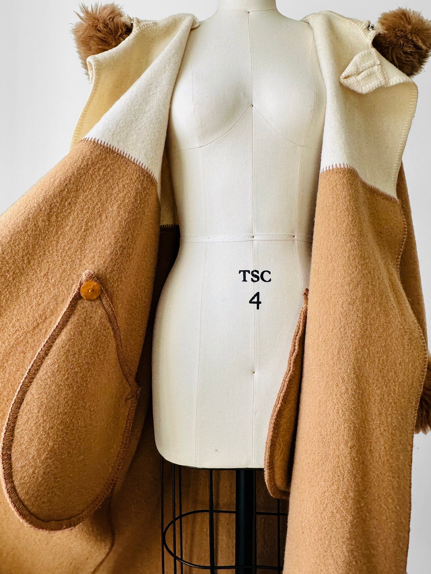 1980s Tan Pure Virgin Wool LUNDSTROM Canada Hooded Faux Fur Blanket Wrap Coat - Sz. O/S