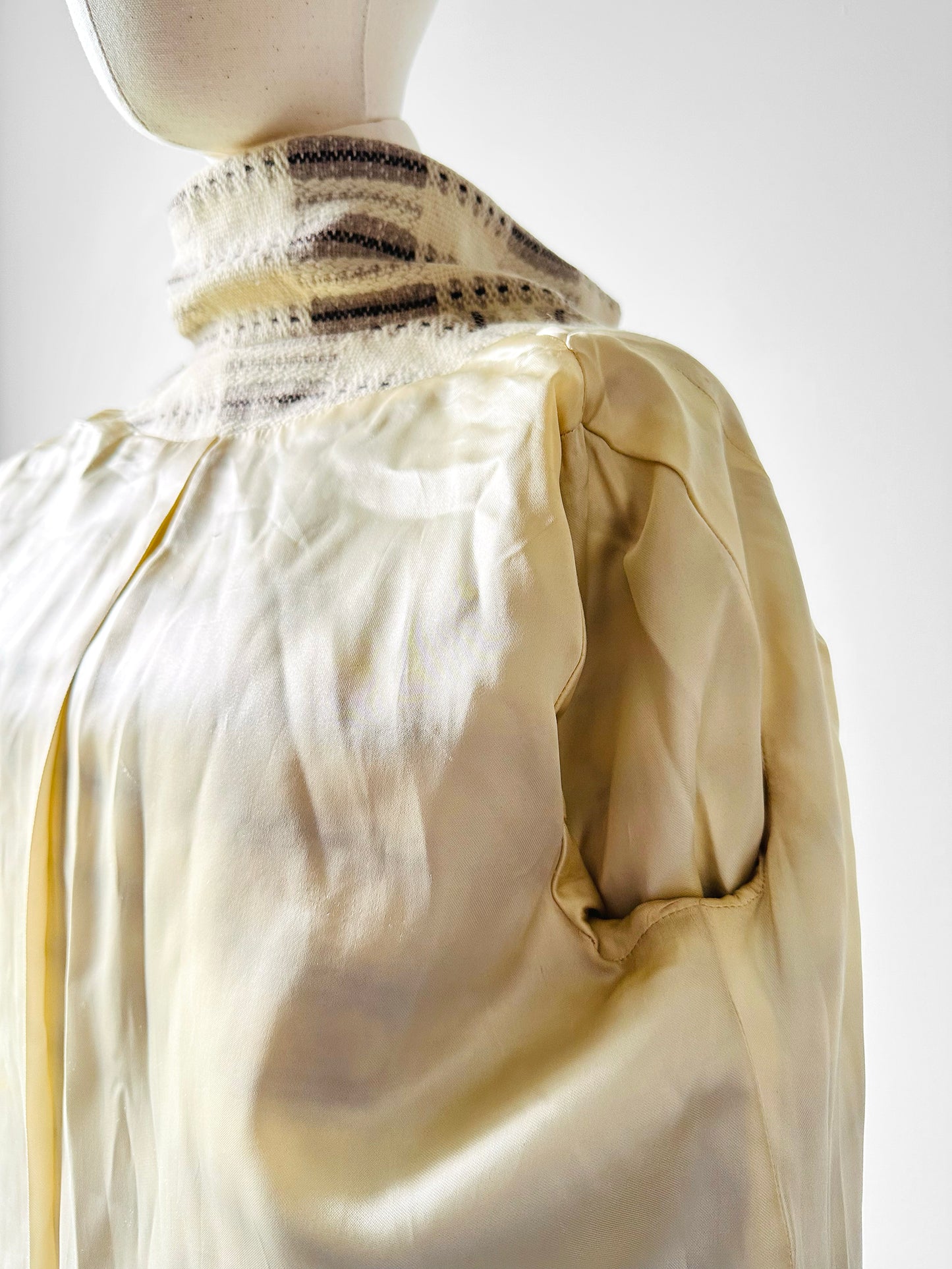 1950s - 1960s Off-White Patterned Open Front Wool Coat - Sz. S