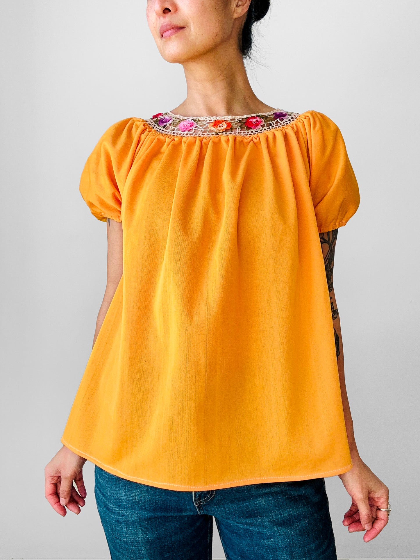 Vintage 1960s - 1970s Mustard Yellow Crochet Floral Trim Short Sleeve Peasant Blouse - Sz. S