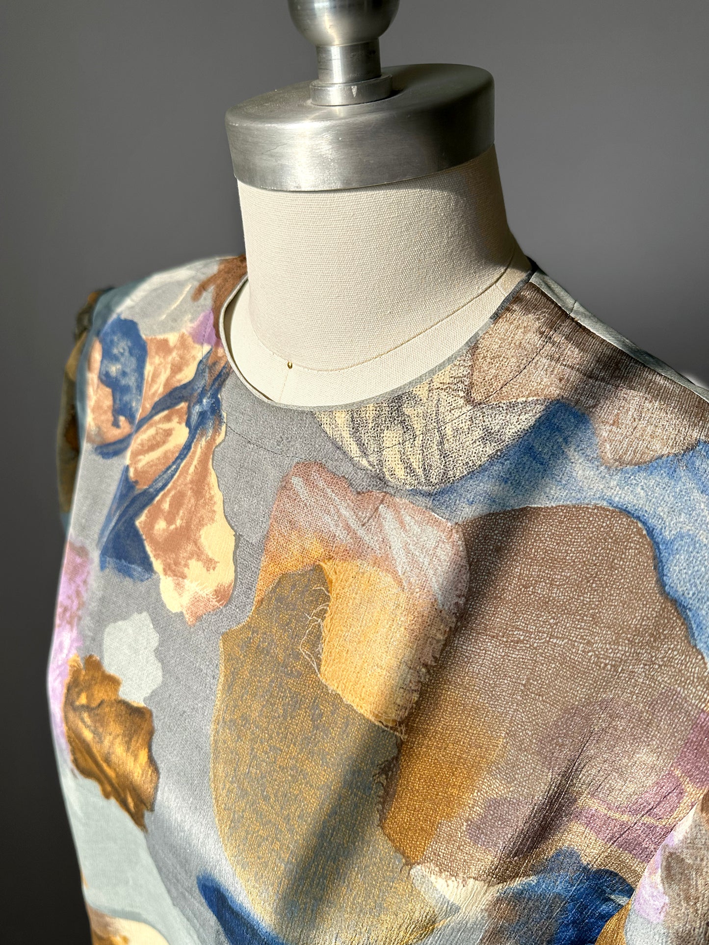 1980s Painterly Multi Tone Short Sleeve Blouse  - Sz. S/M