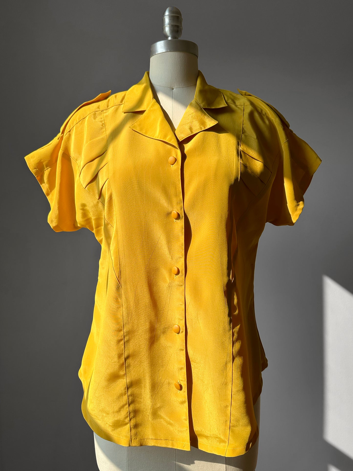 1980s Mustard Yellow Button Front Short Sleeve Blouse - Sz. S/M