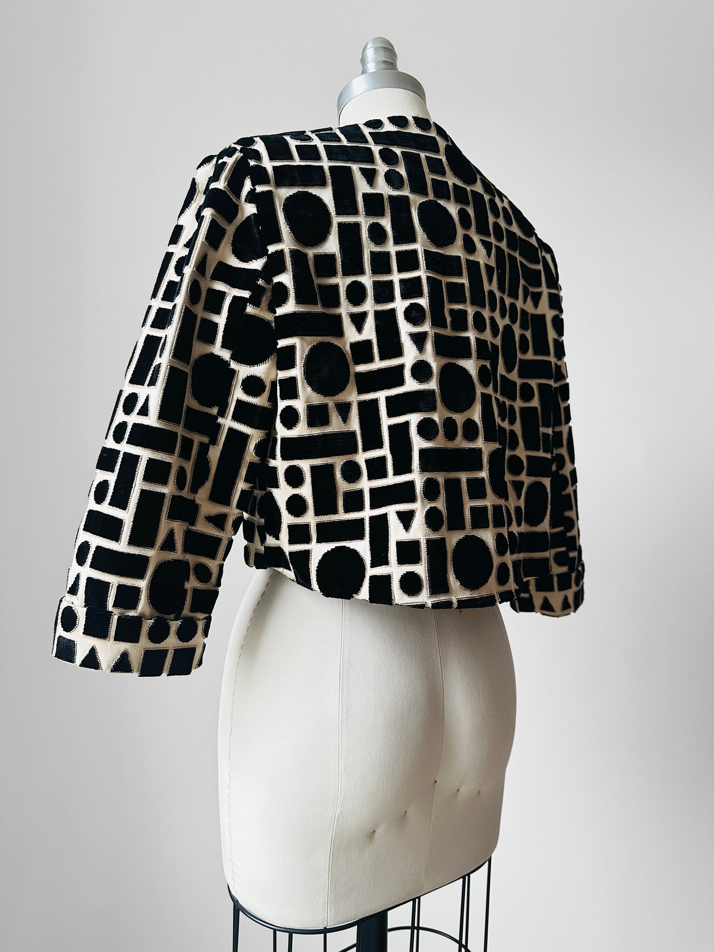 1990s - 2000s Black Off-White Velvety Cropped Jacket - Sz. Sm