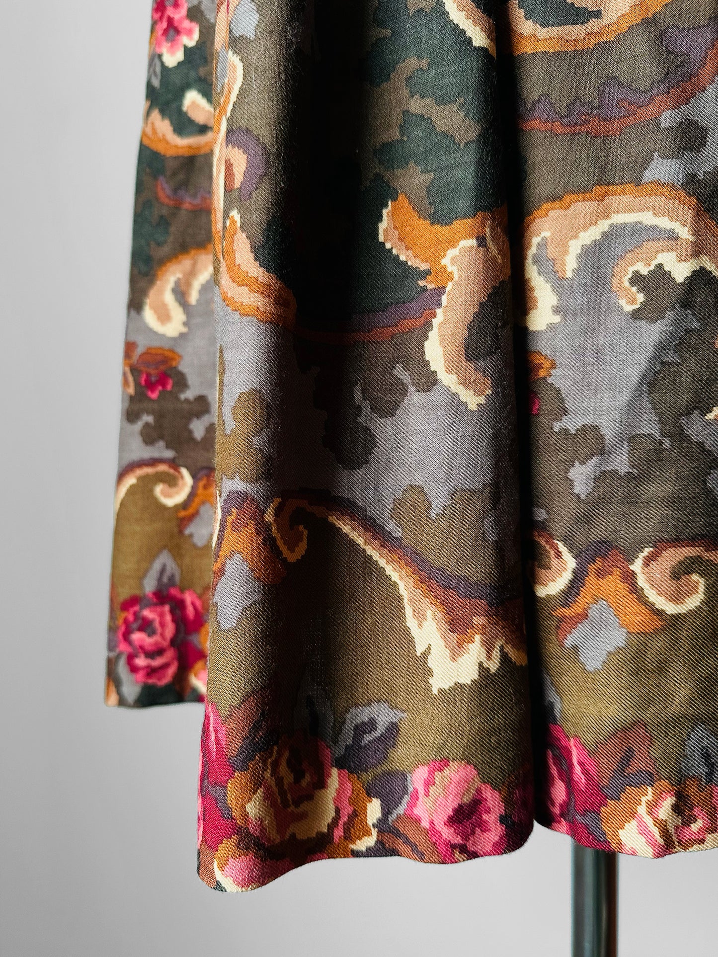 1980s Olive and Pink Pixel Floral Wool Skirt - Sz. XS/Sm