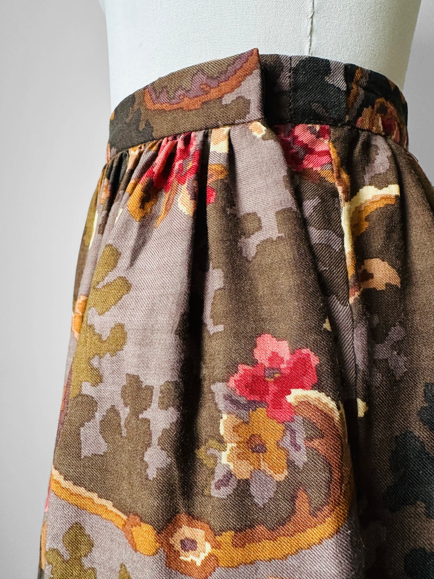 1980s Olive and Pink Pixel Floral Wool Skirt - Sz. XS/Sm
