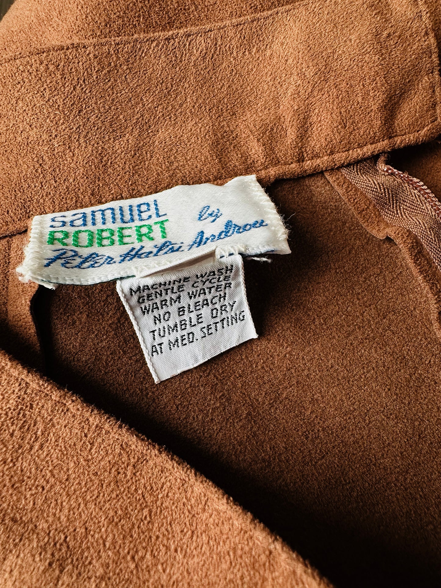 Vintage  1970s - 1980s Caramel A-line Split-Front Ultra Suede Skirt - Sz. Sm