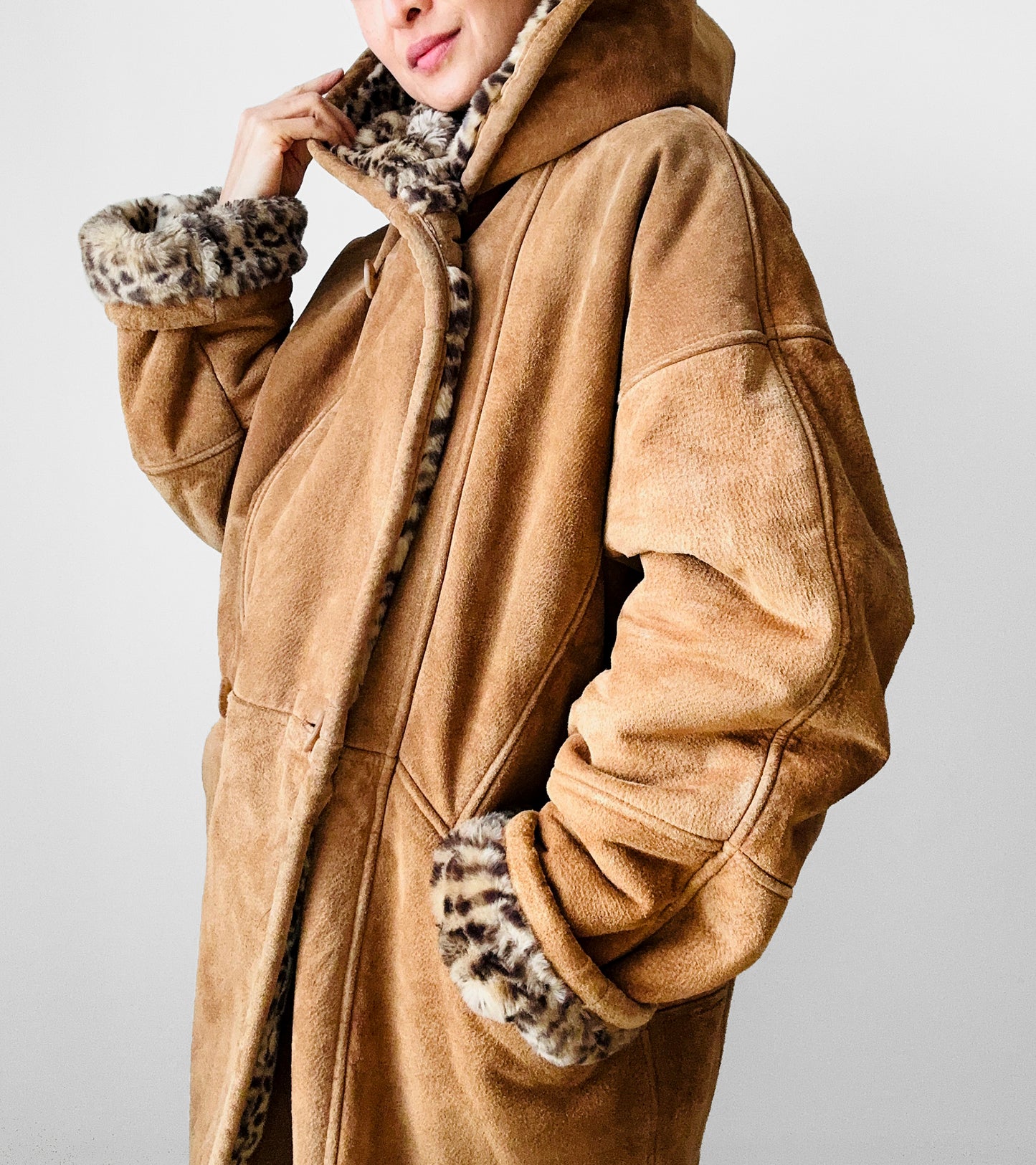 1980s Daniel Hechter Tan Suede and Faux Fur Leopard Print Hooded Jacket - Sz. M/L