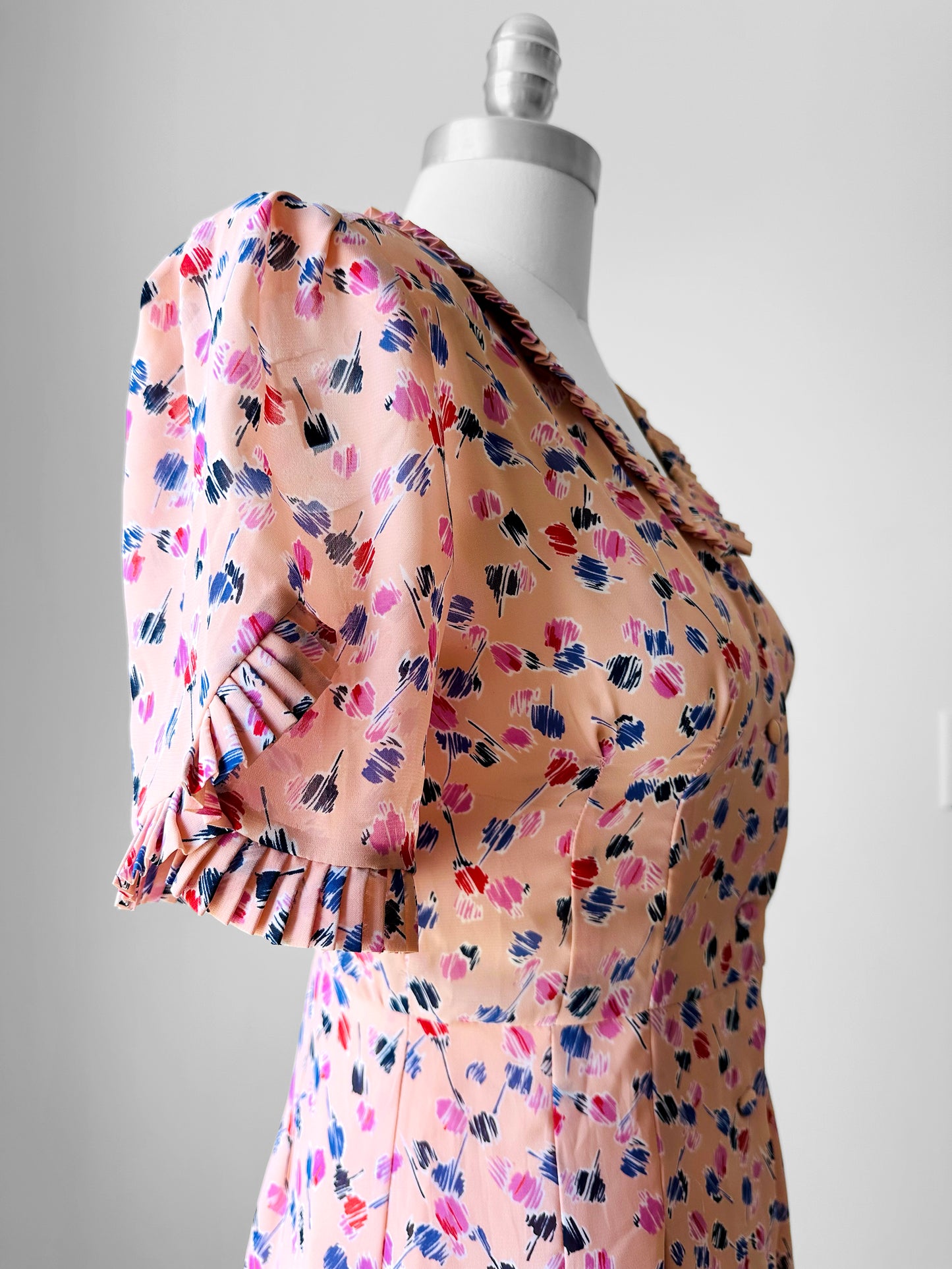 1990s - 2000s Blush Peach Pink Patterned Pleated Trim Dress - Sz. XXS/XS