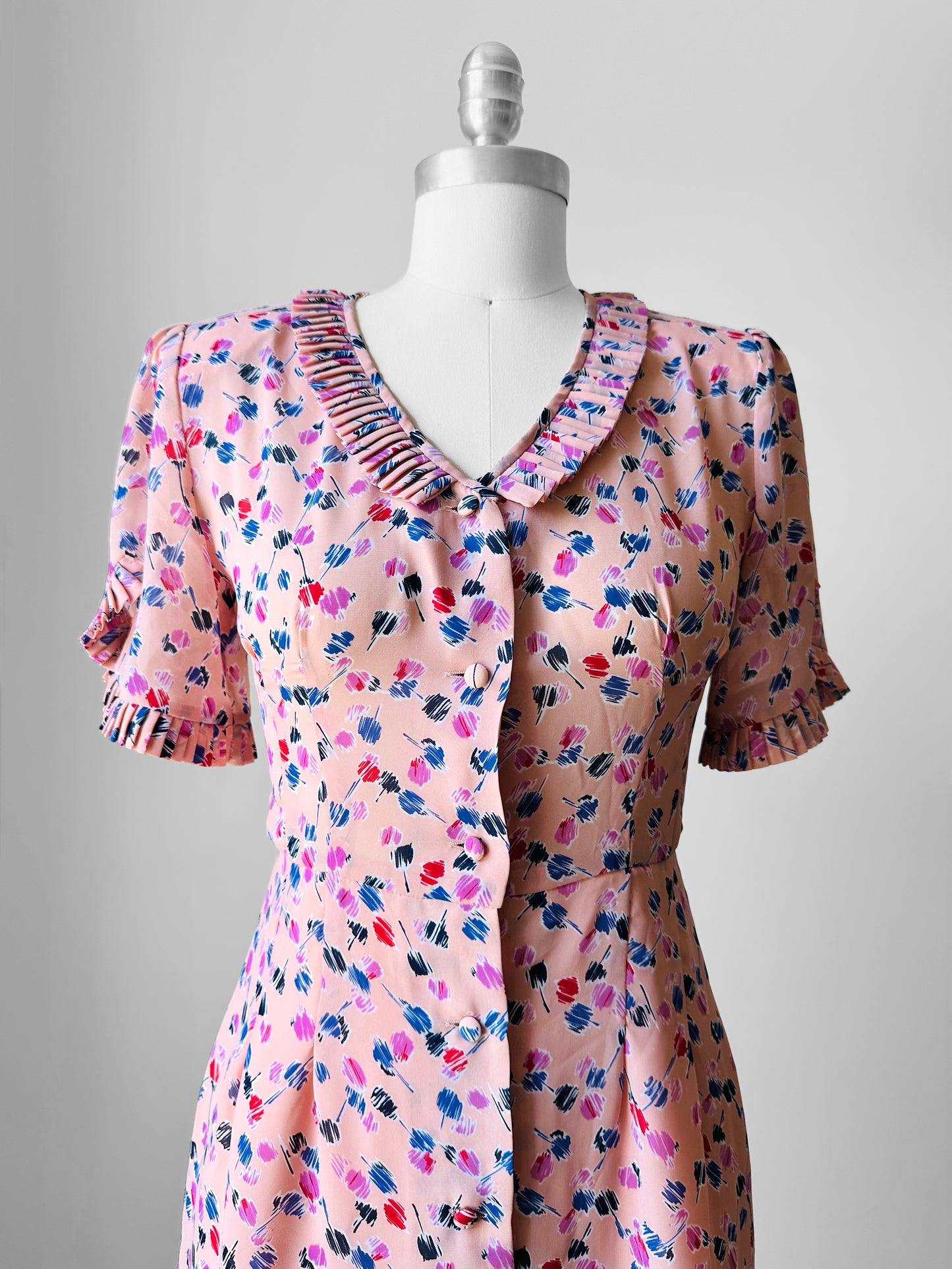 1990s - 2000s Blush Peach Pink Patterned Pleated Trim Dress - Sz. XXS/XS