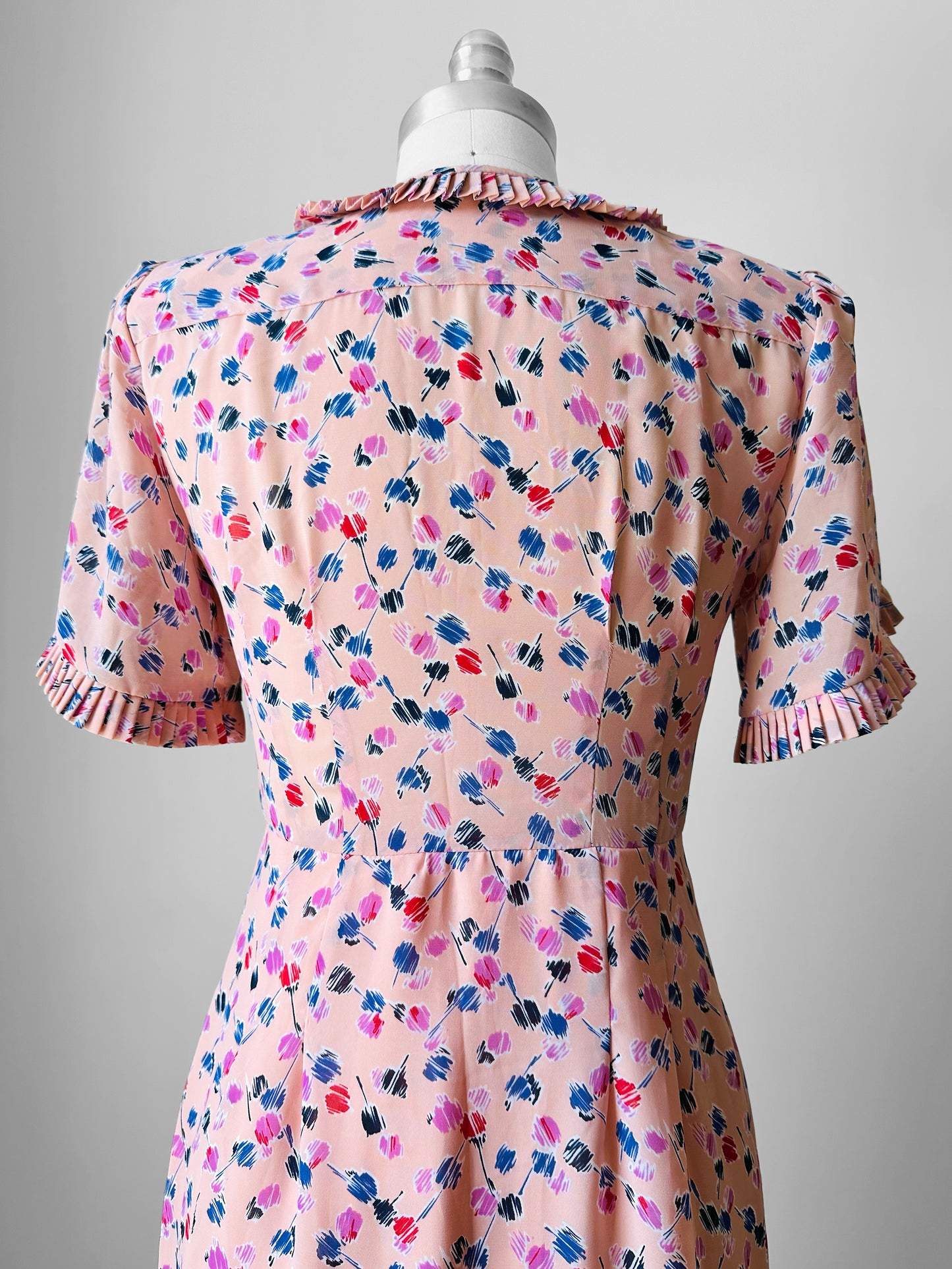 1990s - 2000s Blush Peach Pink Patterned Pleated Trim Dress - Sz. XXS/XS