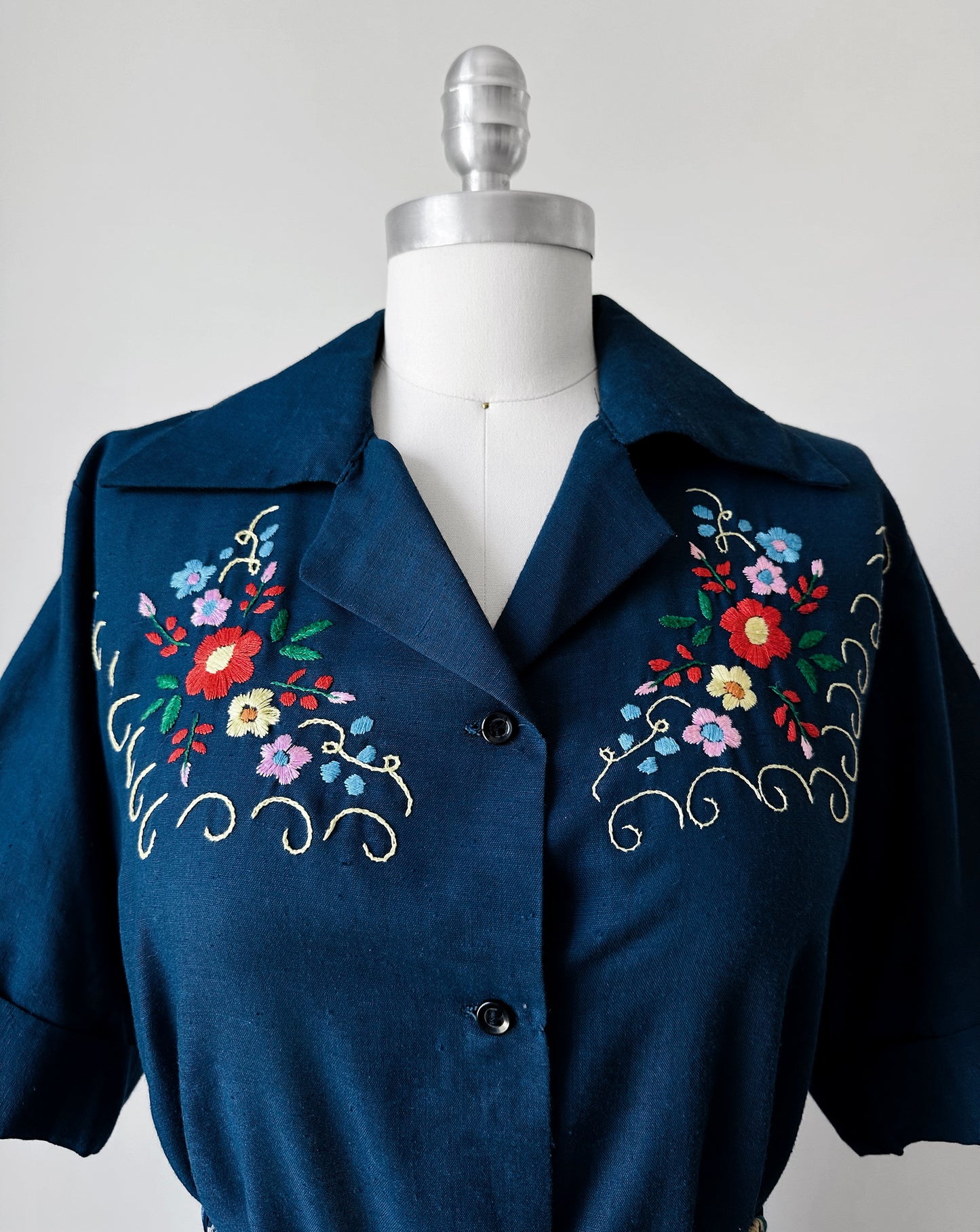 1960s Navy Blue Guazey Cotton Floral Embroidered Shirt - Sz. S/M