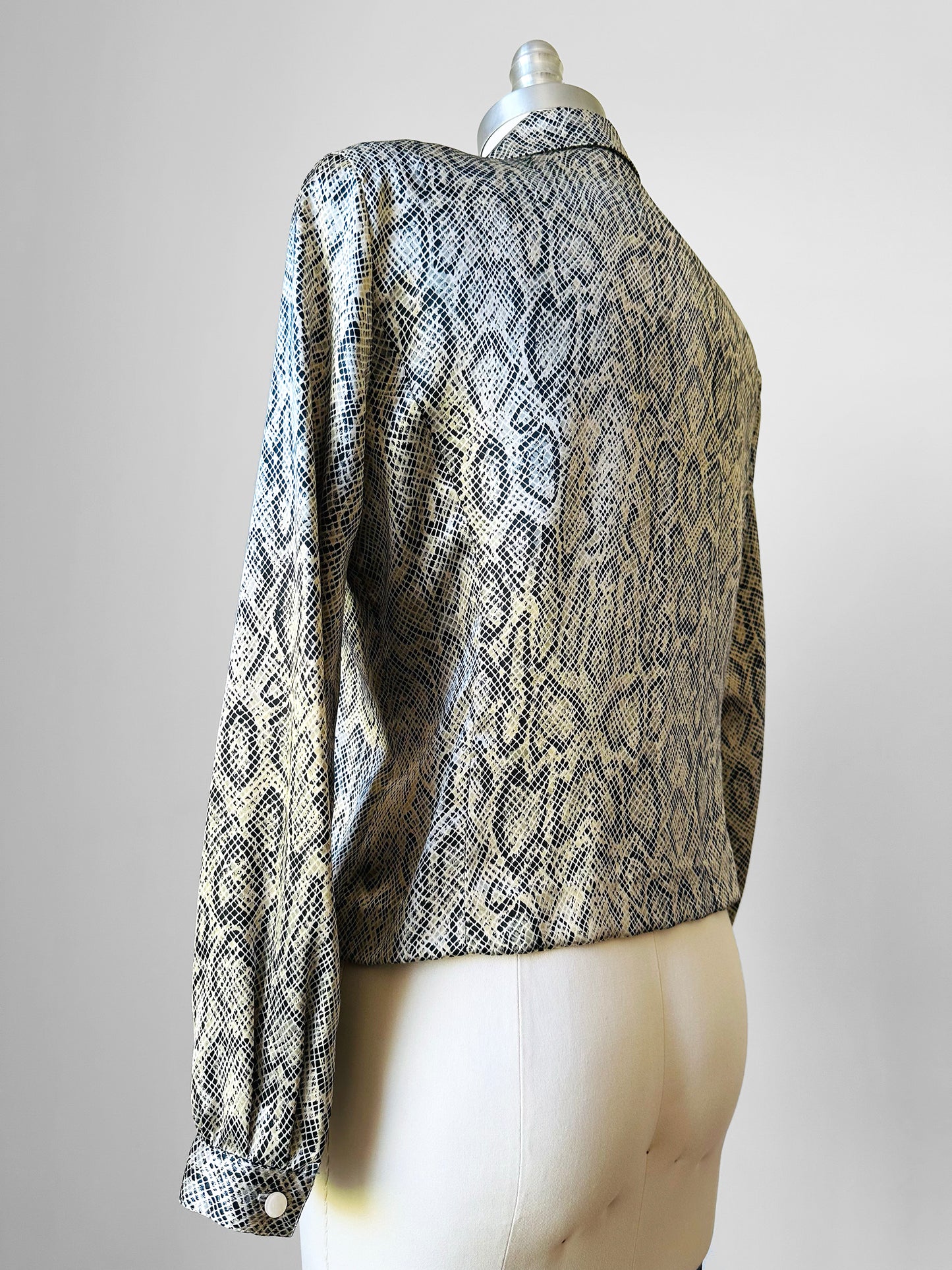 1990s Tapered Short Waisted Snakeskin Patterned Blouse  - Sz. Sm