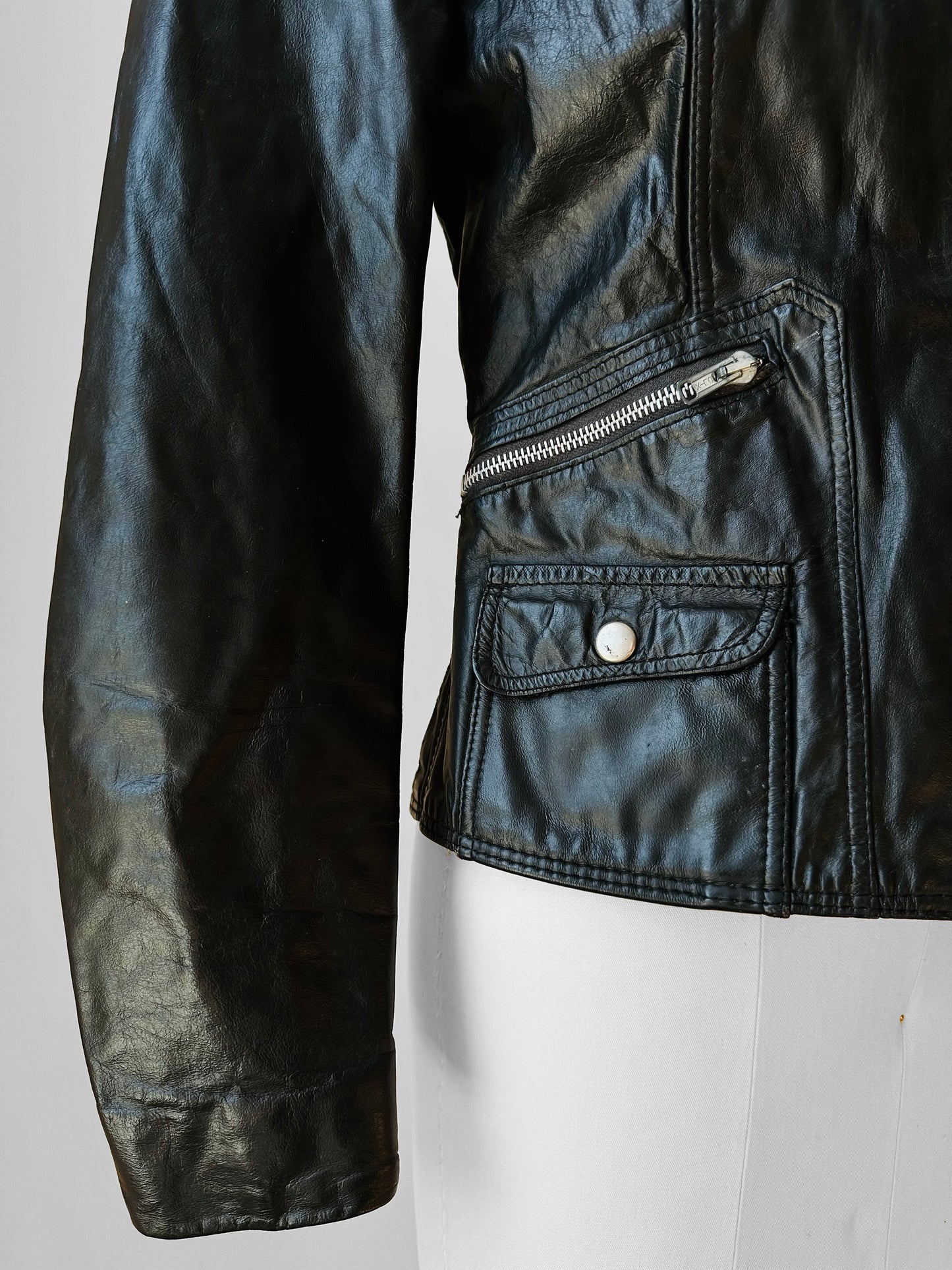 1970s - 1980s Black Asymmetrical Zippered Leather Biker Jacket - Sz. S