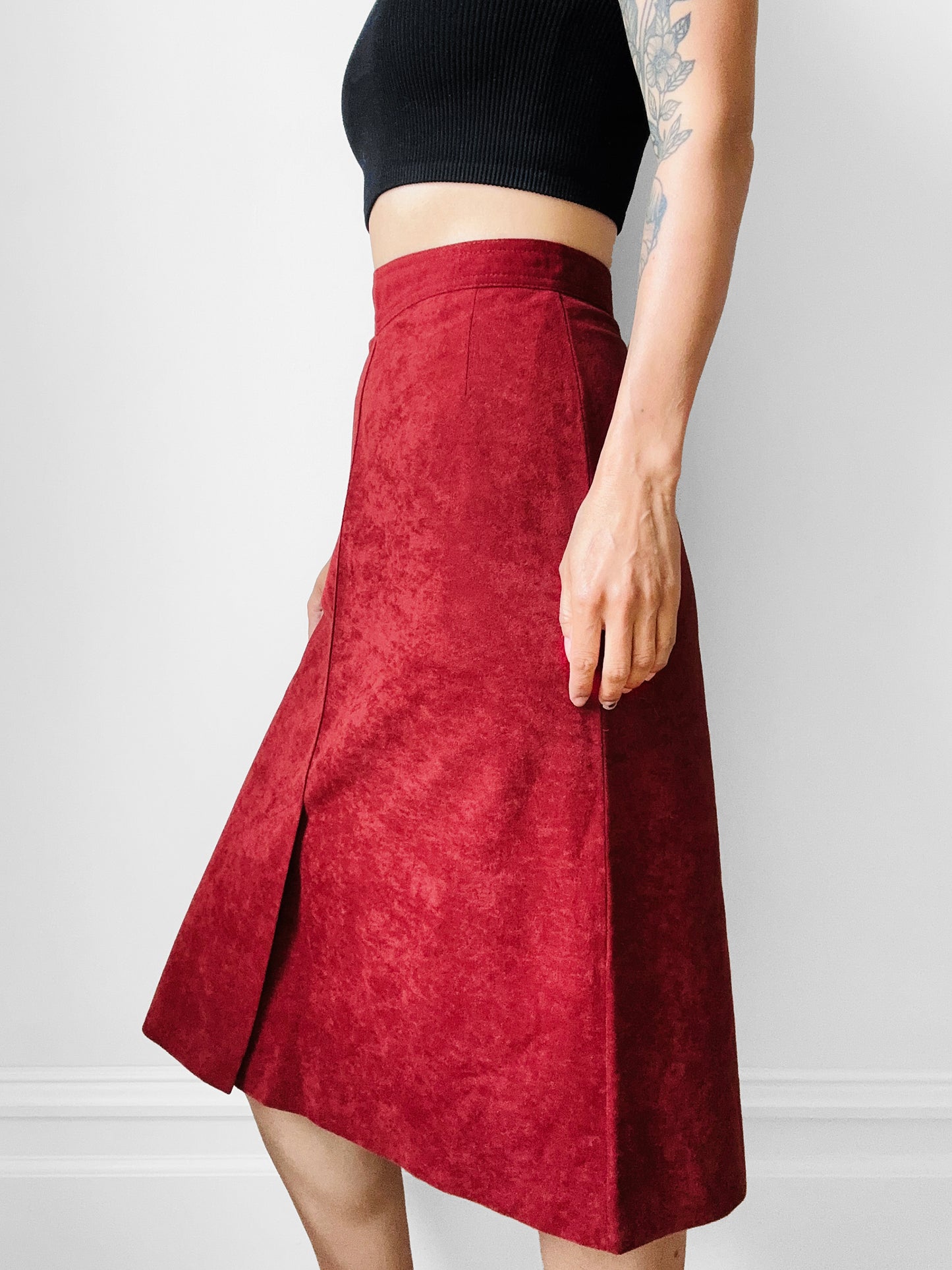 1970s Rust Red A-line Split Front Micro Suede Skirt - Sz. Sm