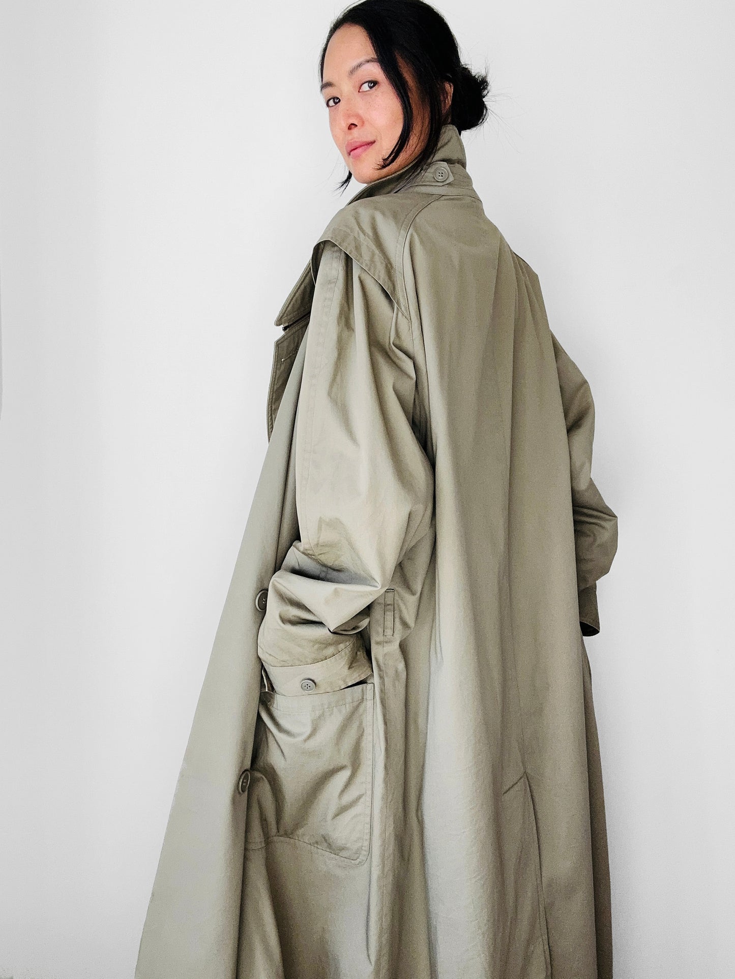 1980s - 1990s Tan Wool-Lined Relaxed Trench-Style Fall Duster