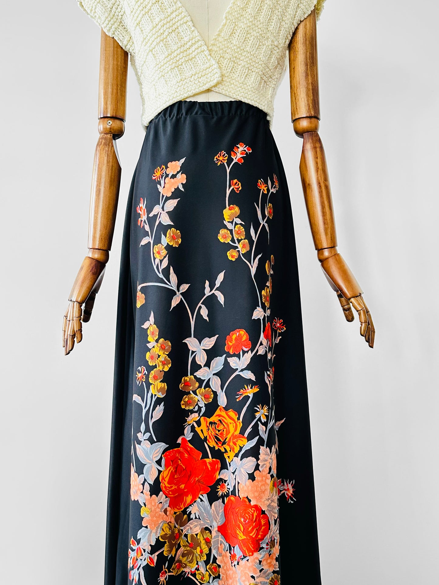 Vintage 1970s Long Black Floral Patterned Skirt - Sz. S/M (Copy) (Copy)