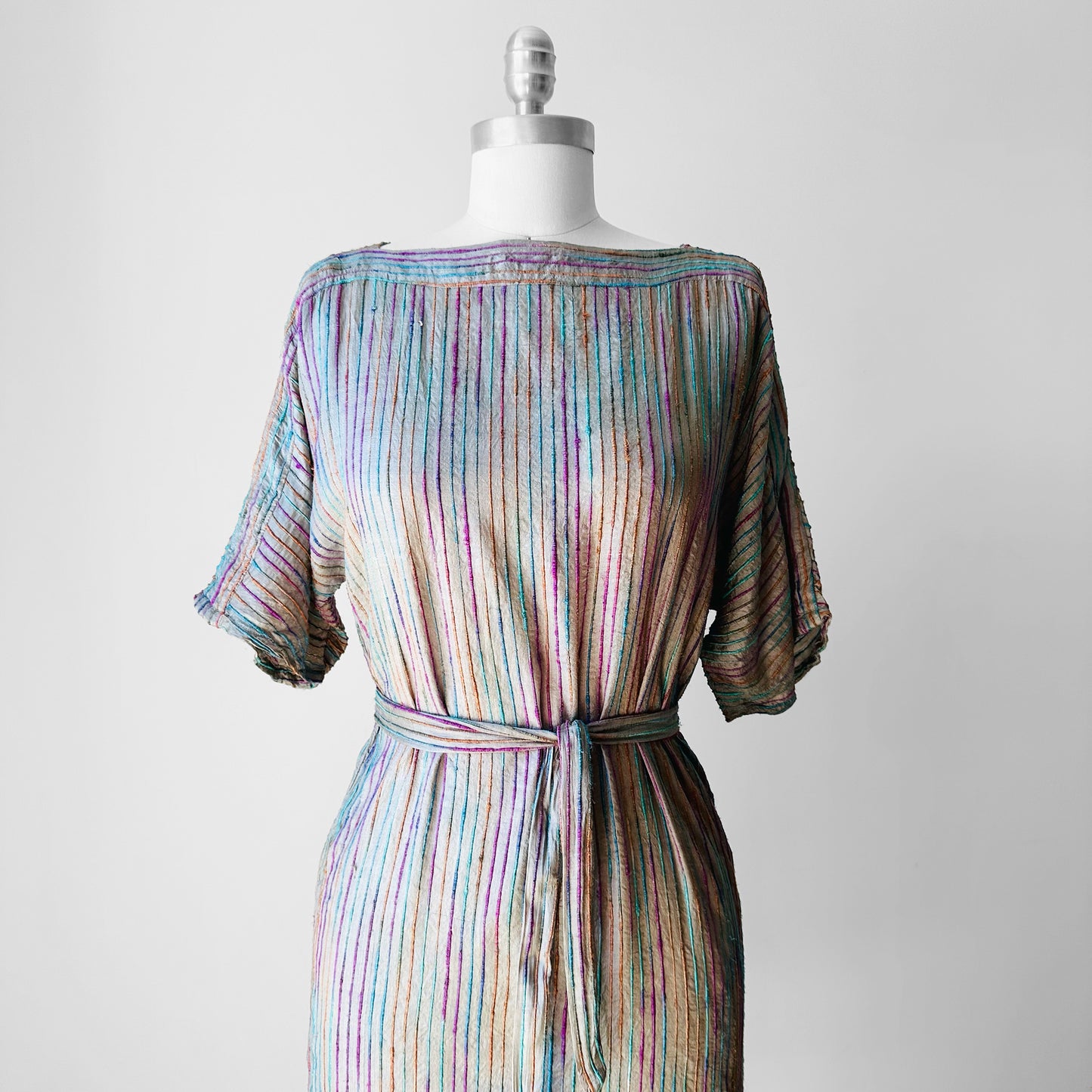 1970s Grey Multi-Toned Stripe Raw Silk Belted Shift Dress - Sz. XS