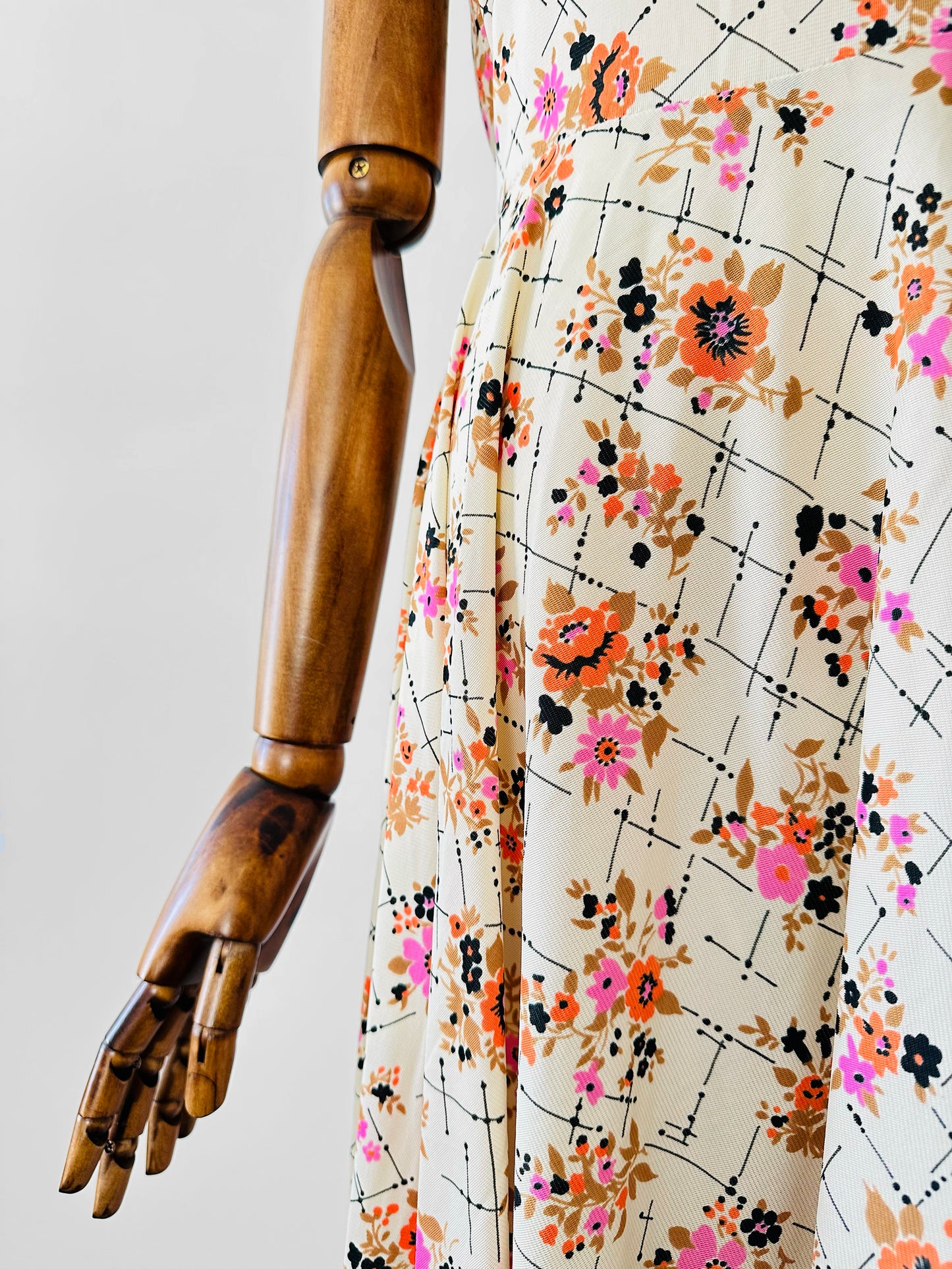 Vintage Late 20th Century Floral Fit and Flare Dress - Sz. S (Copy)
