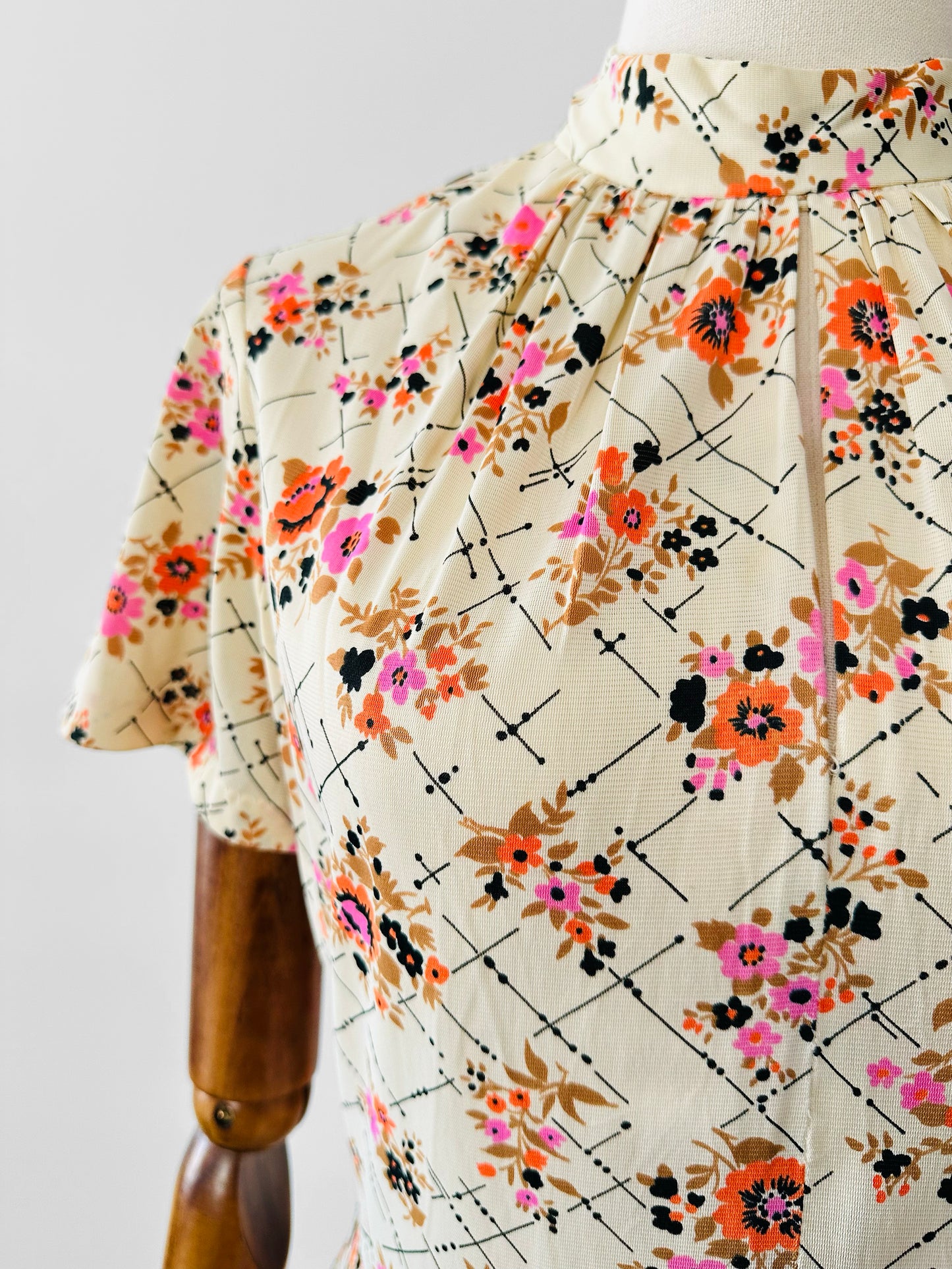 Vintage Late 20th Century Floral Fit and Flare Dress - Sz. S (Copy)