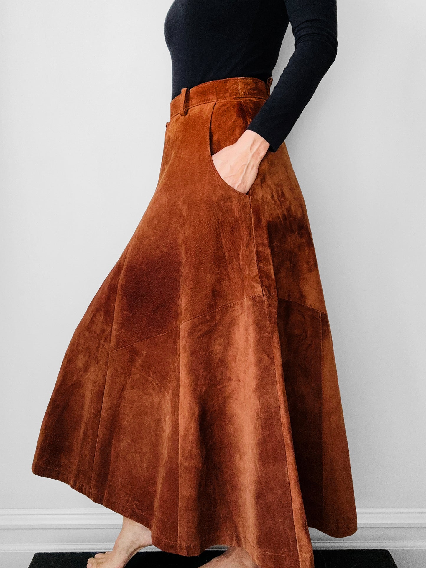 1980s Whiskey Toned Suede Leather Skirt - Sz. Sm
