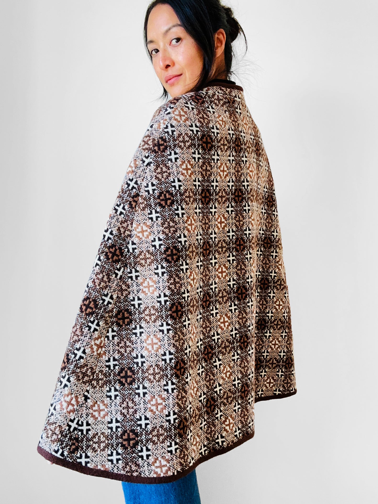 1960s - 1970s Brown and Cream Welsh Wool Belted Patterned Cape Jacket