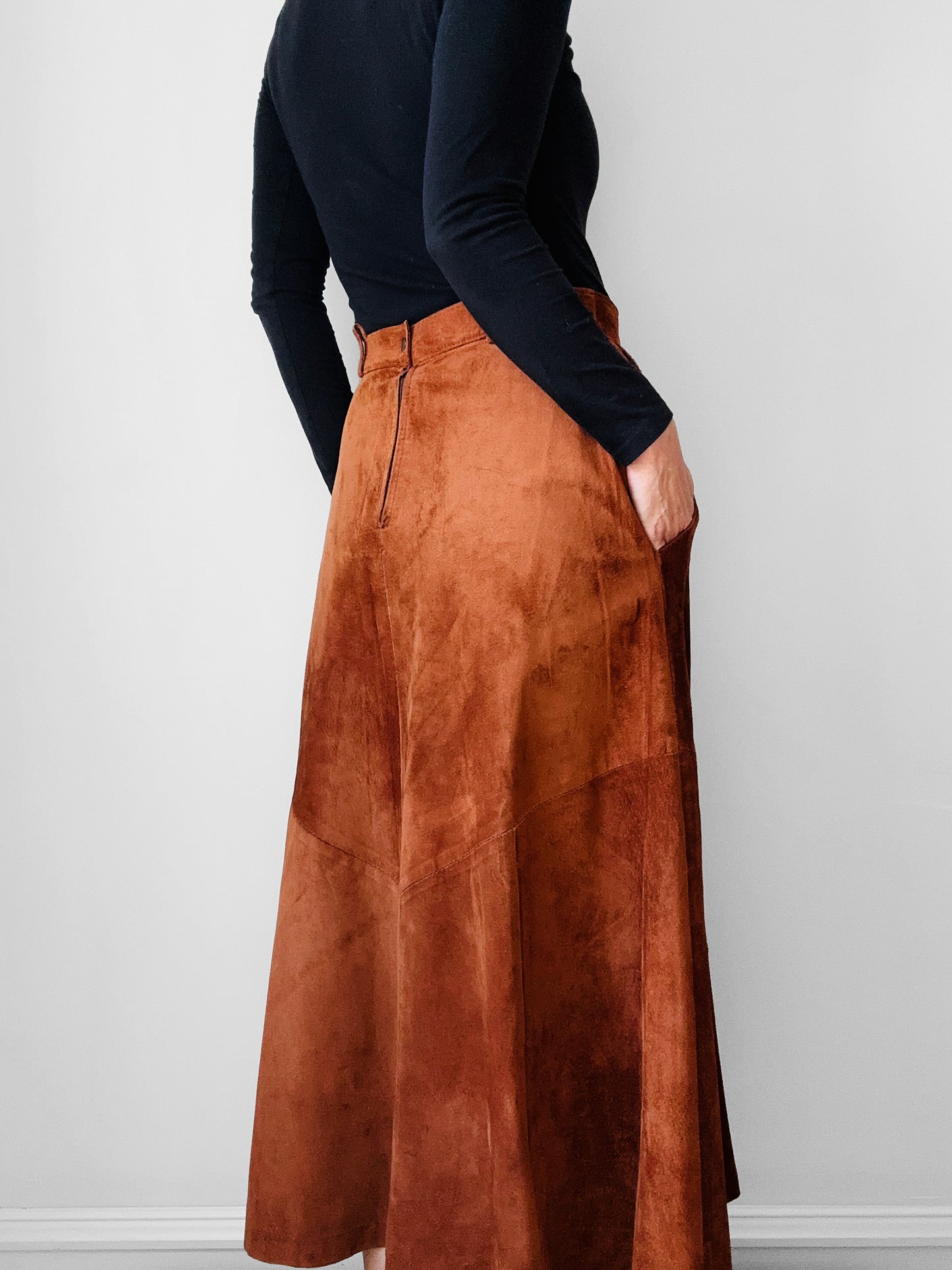 1980s Whiskey Toned Suede Leather Skirt - Sz. Sm