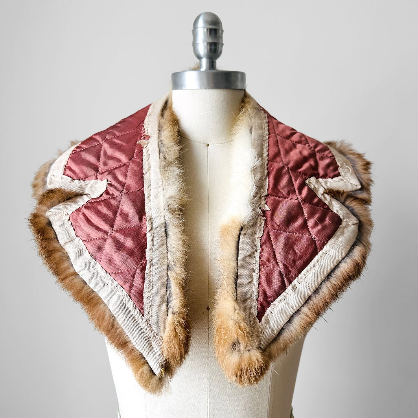 1950s - 1960s Toffee and Cream Fur Collar