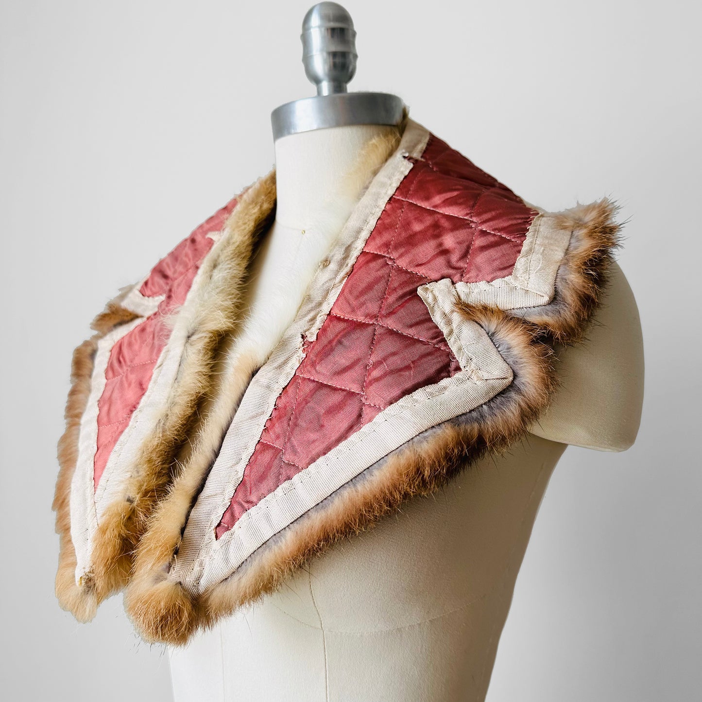 1950s - 1960s Toffee and Cream Fur Collar