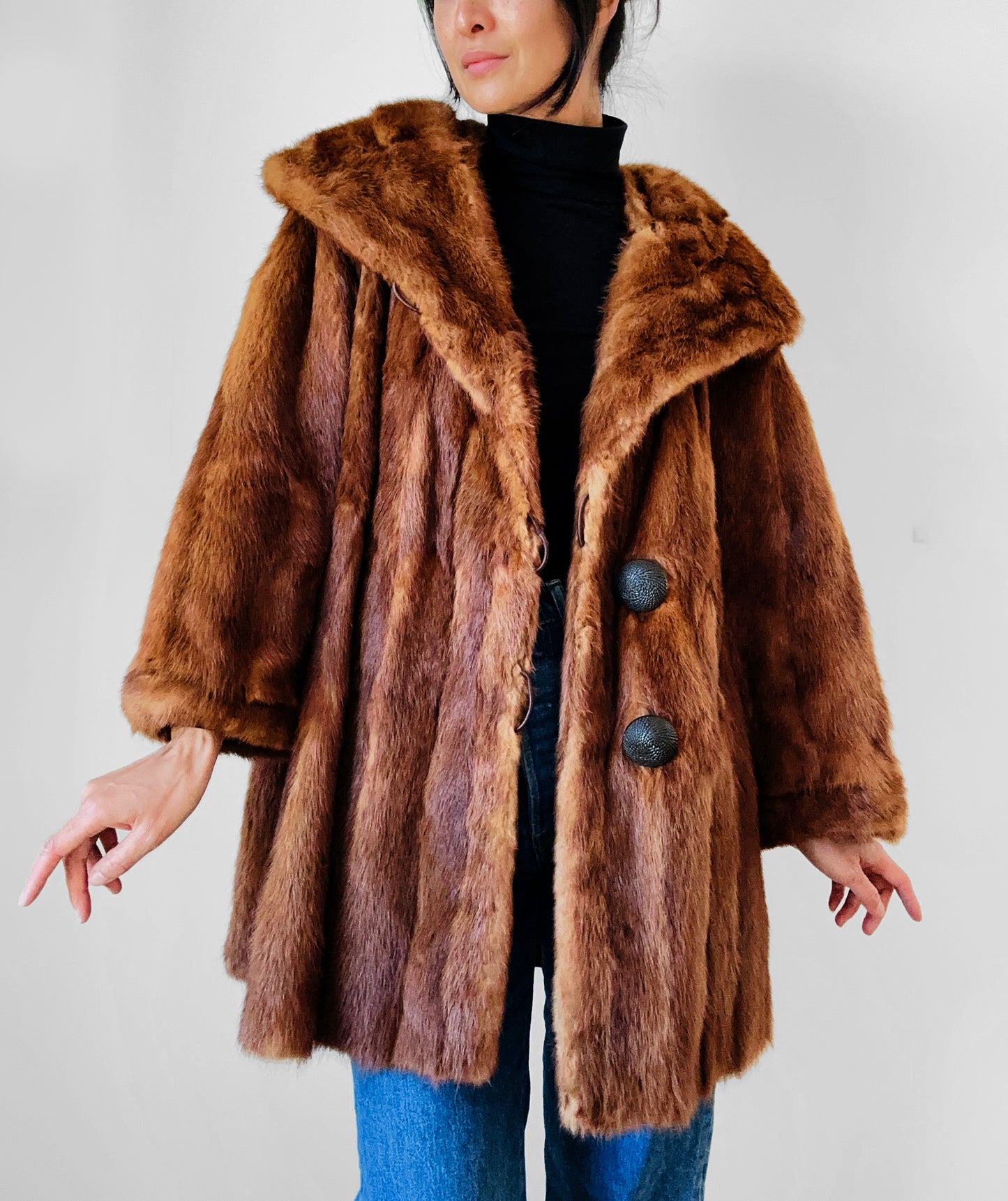 1950s - 1960s Holts Renfrew Bell Sleeved Aline Toffee Toned Lined Fur Jacket