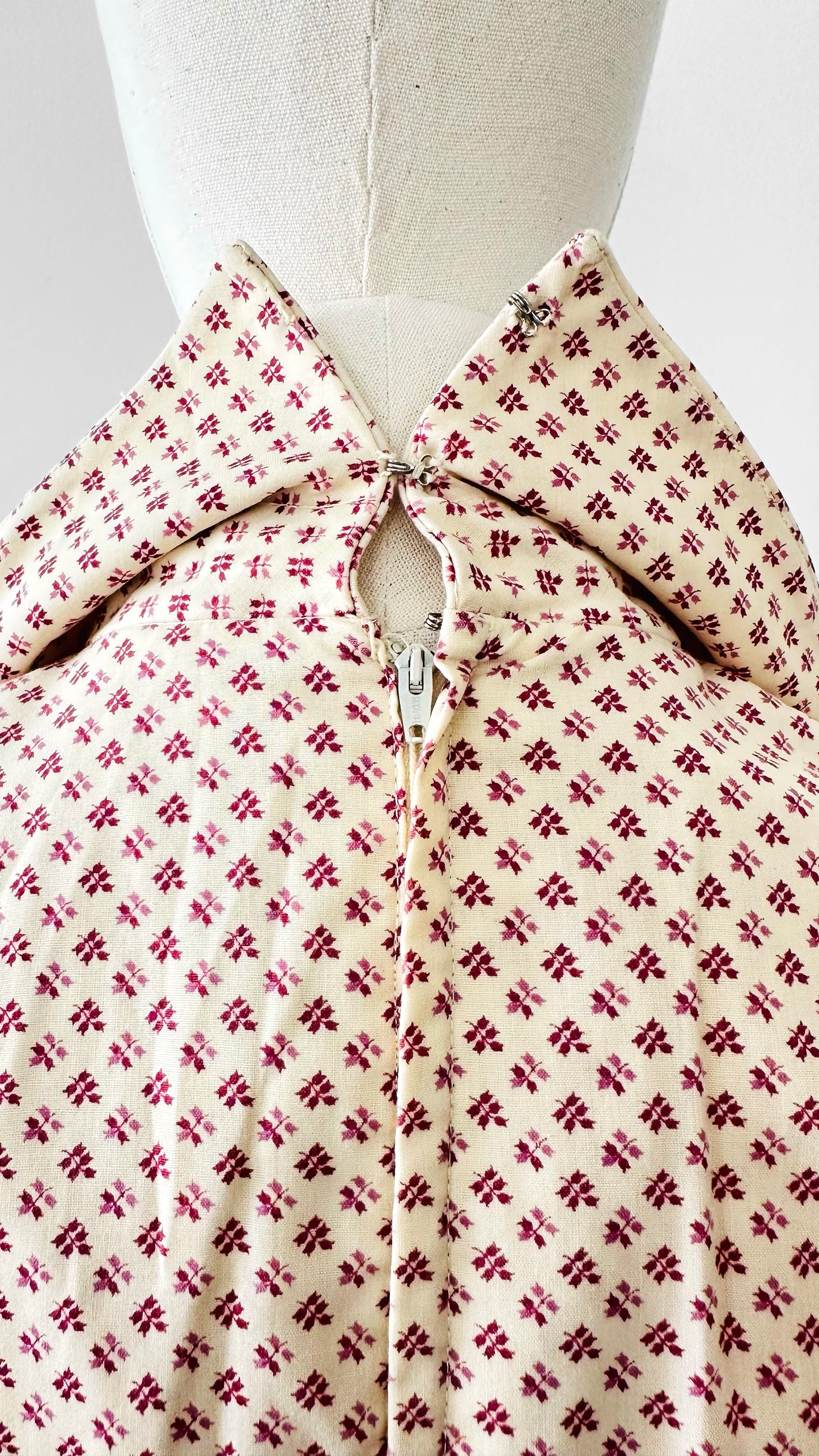1970s - 1980s Saks Fifth Avenue Floral Patterned Dress - Sz. Small