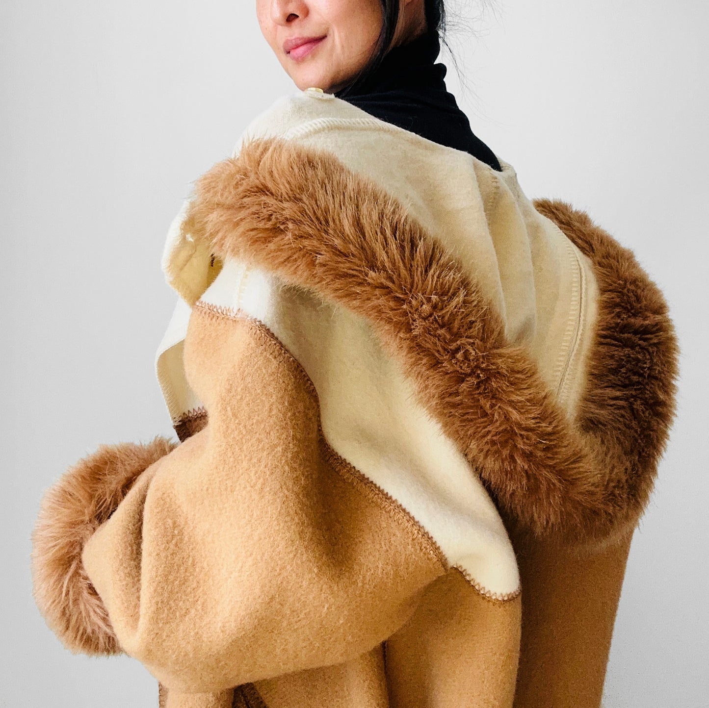 1980s Tan Pure Virgin Wool LUNDSTROM Canada Hooded Faux Fur Blanket Wrap Coat - Sz. O/S