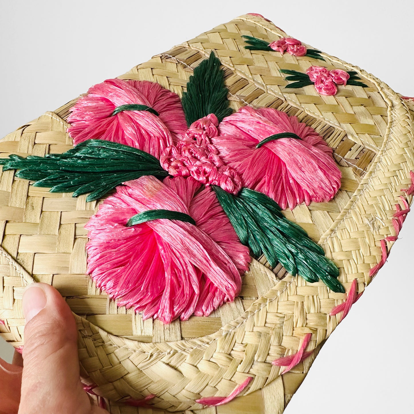 1960s Pink Embroidered Floral Woven Straw Clutch Purse