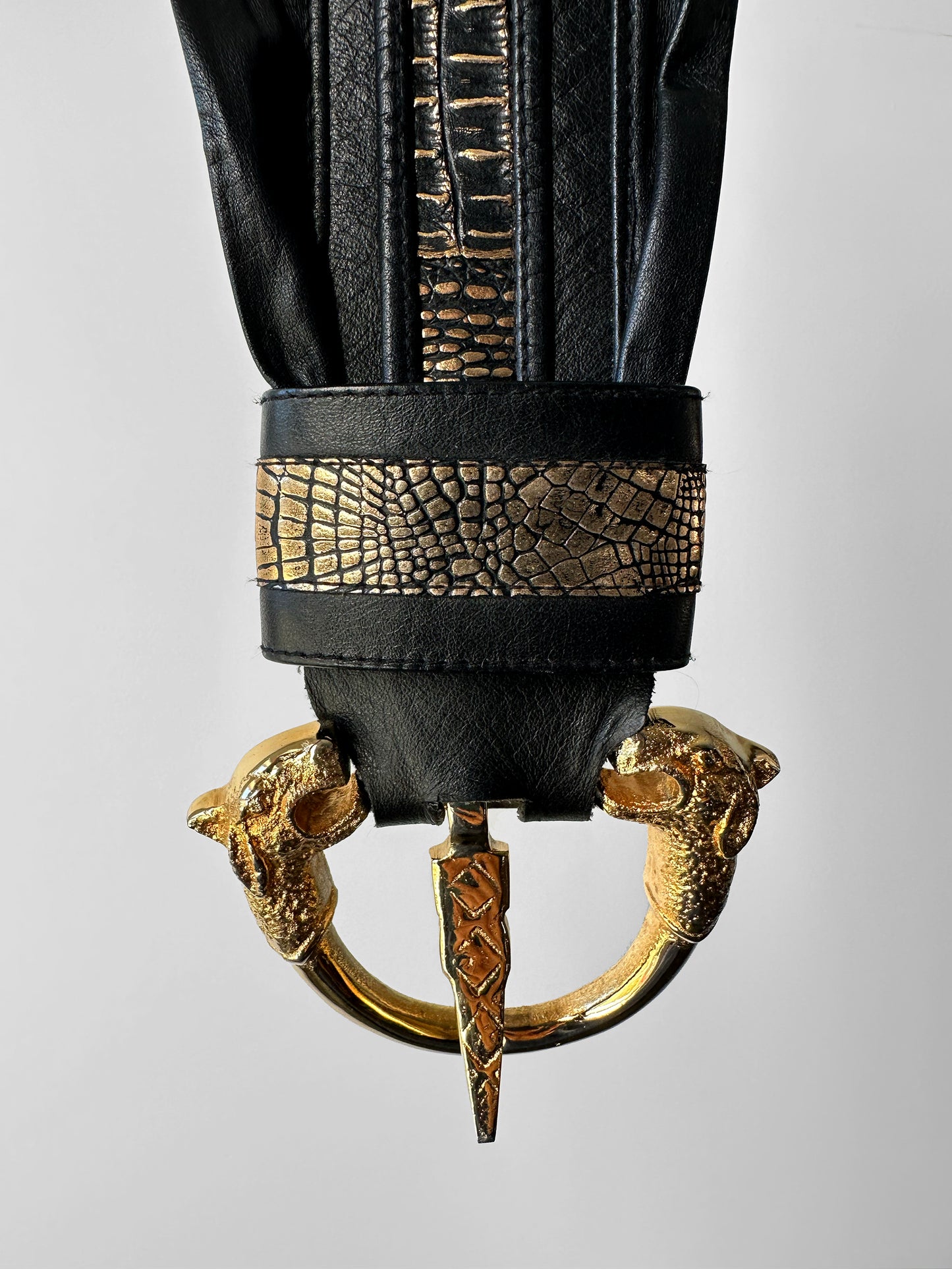 1970s - 1980s Wide Black and Gold Leather Cat Head Belt  - Sz. M/L