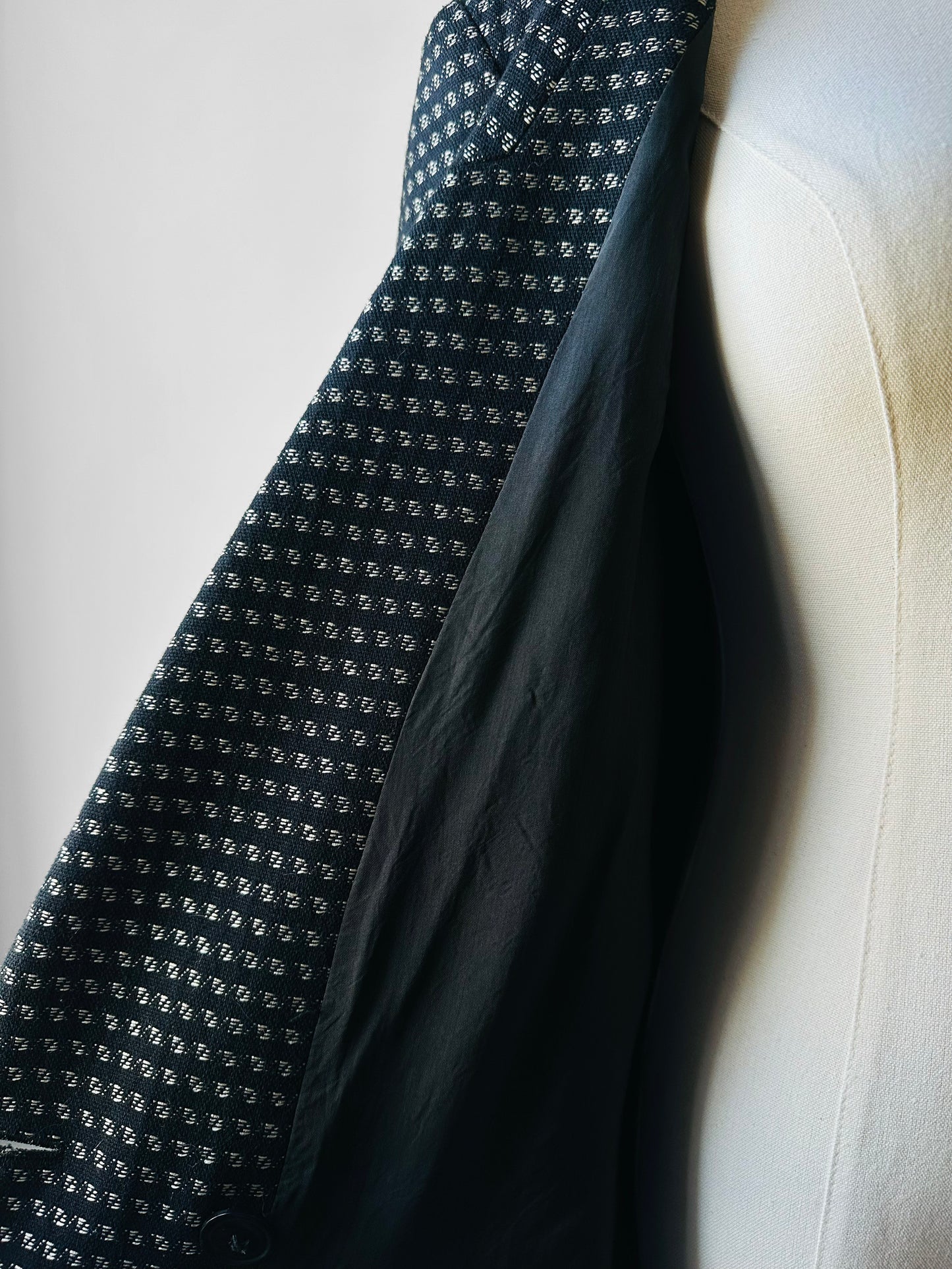 1980s Black and Silver Metallic Textured Weave Patterned Double Breasted Blazer - Sz. S/M