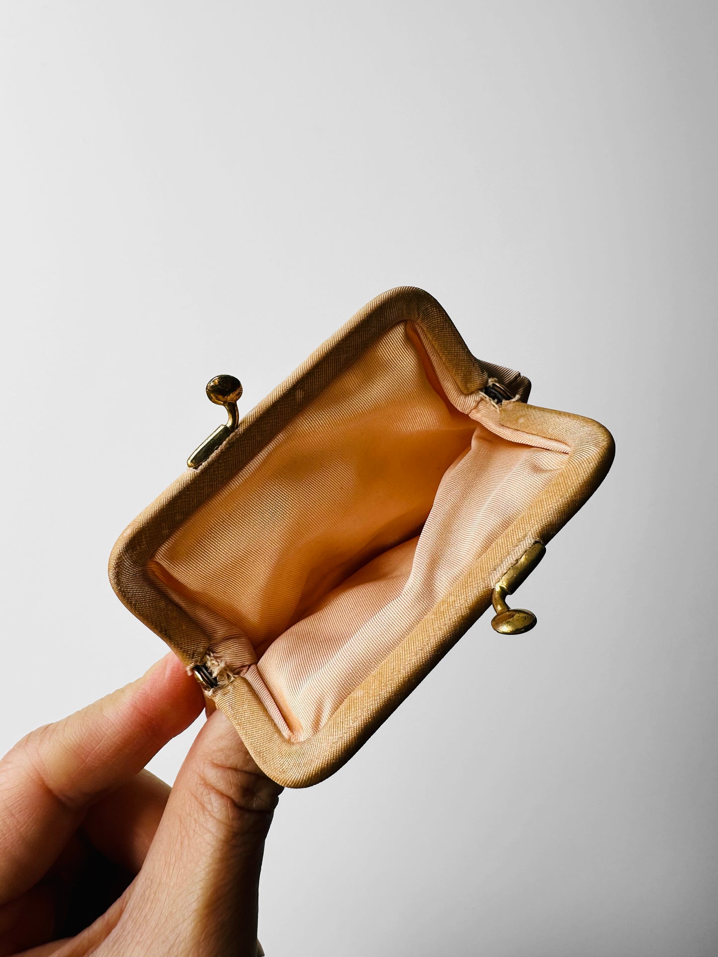 1950s - 1960s L. Magnin & Co. Floral Brocade Floral Blush Interior Evening Bag with Mirror and Coin Purse