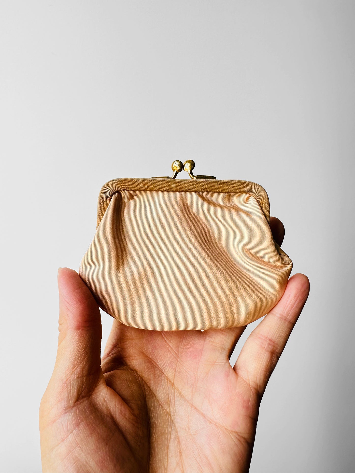 1950s - 1960s L. Magnin & Co. Floral Brocade Floral Blush Interior Evening Bag with Mirror and Coin Purse