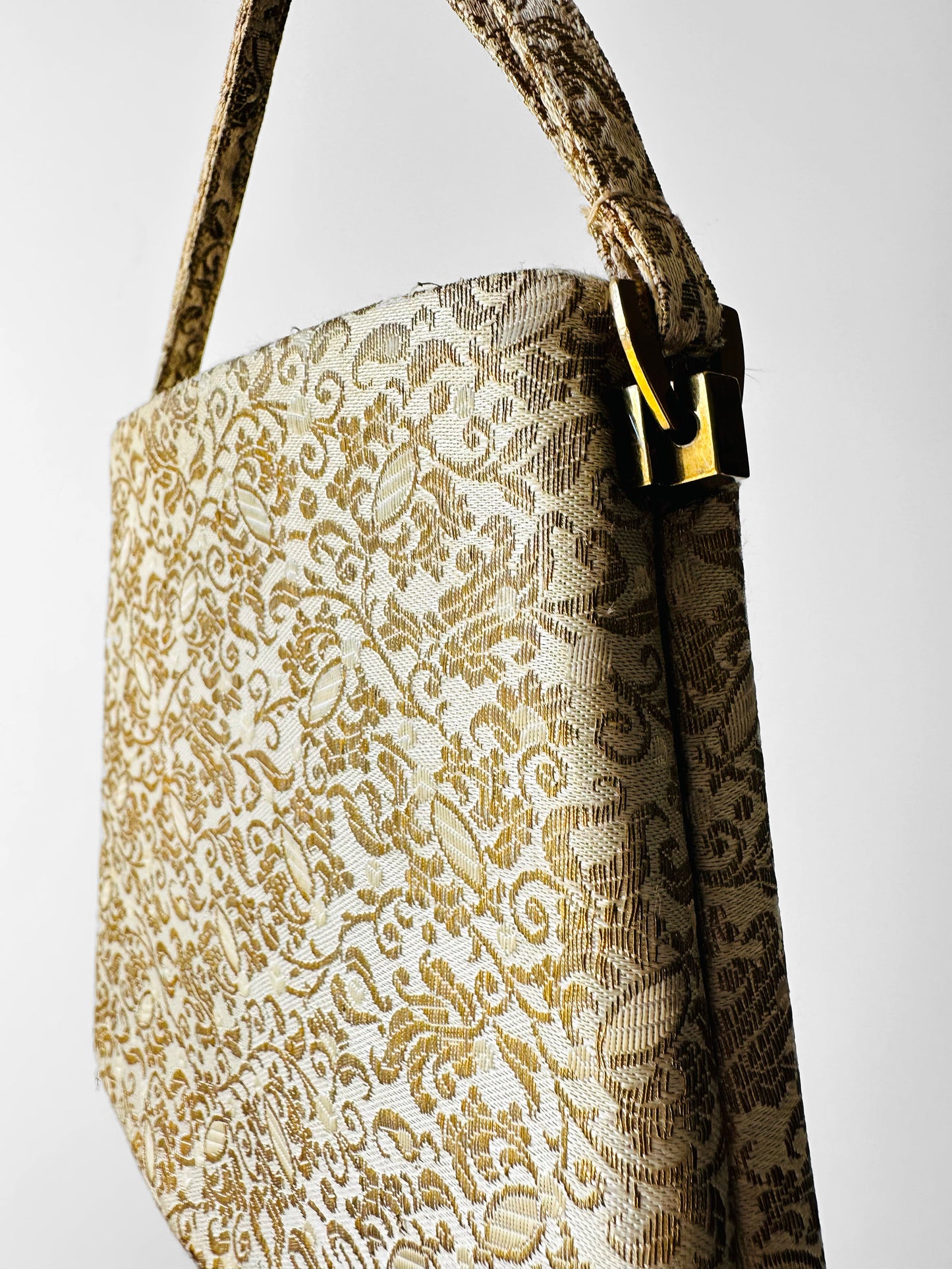 1950s - 1960s L. Magnin & Co. Floral Brocade Floral Blush Interior Evening Bag with Mirror and Coin Purse