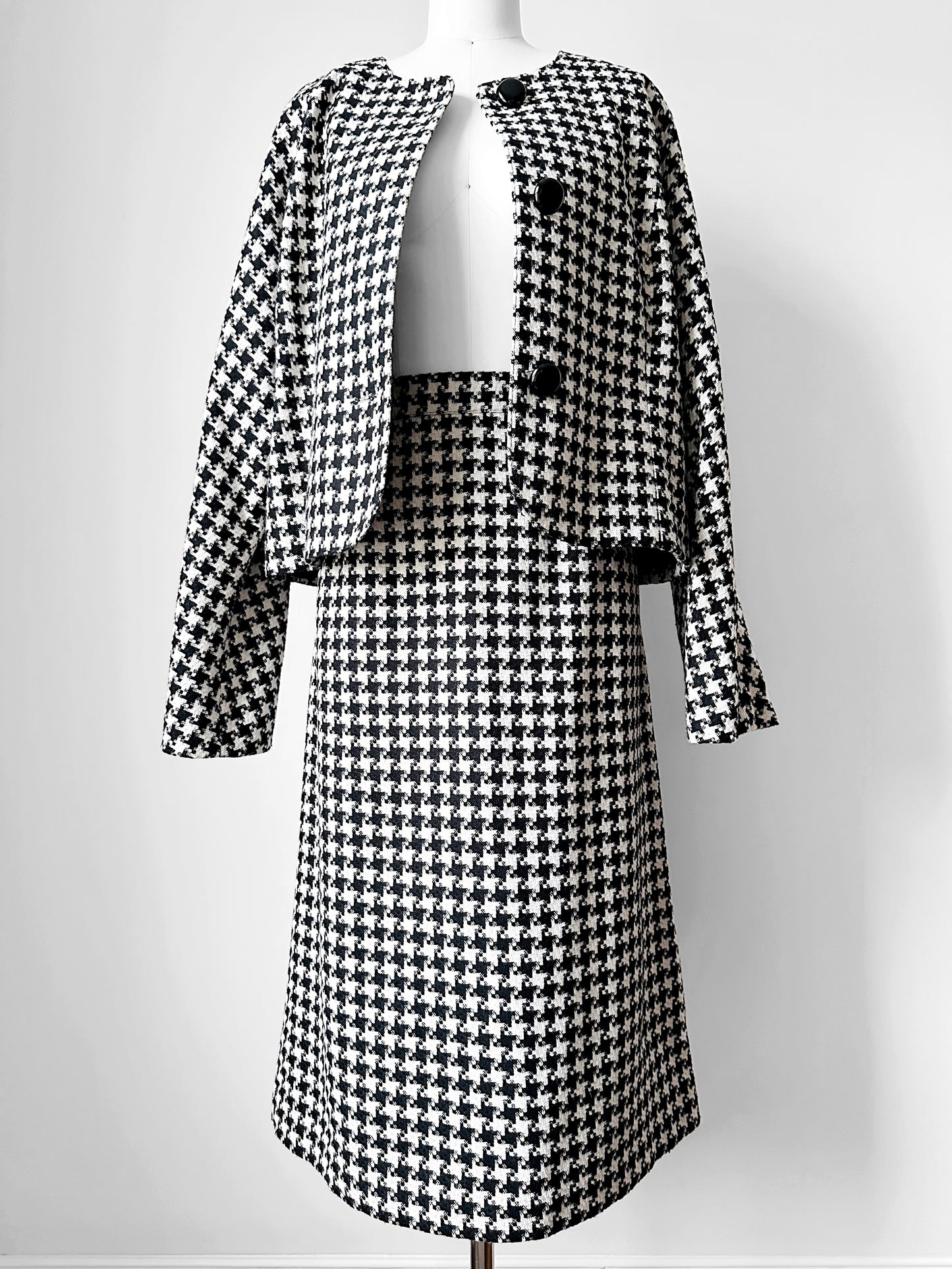 Late 70s - Early 80s Mister Leonard Canada Black and White Houndstooth Skirt and Blazer Set - Sz. L/XL