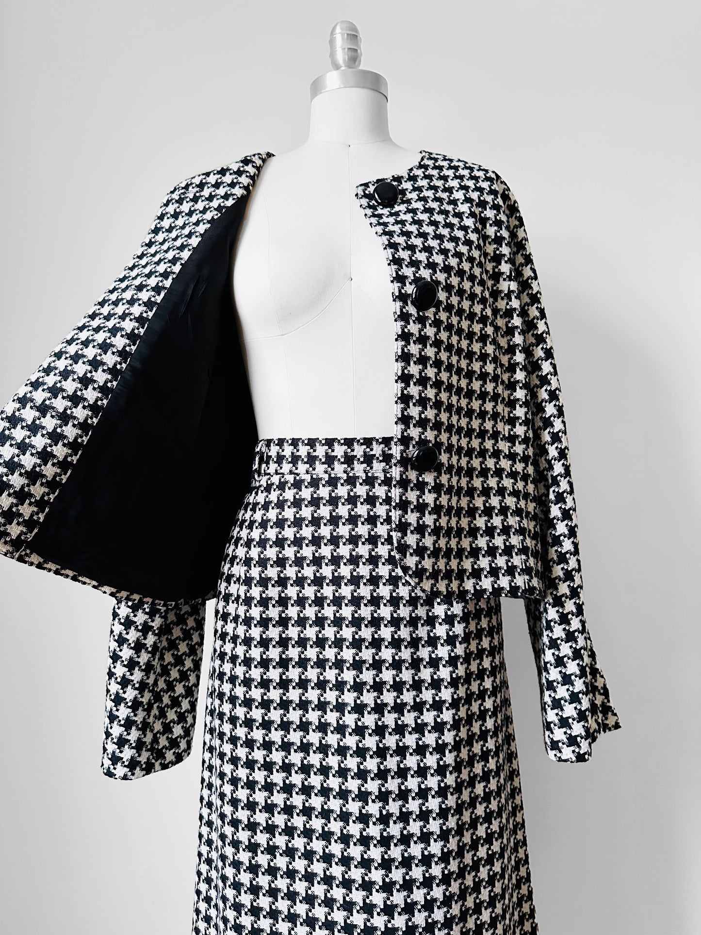 Late 70s - Early 80s Mister Leonard Canada Black and White Houndstooth Skirt and Blazer Set - Sz. L/XL