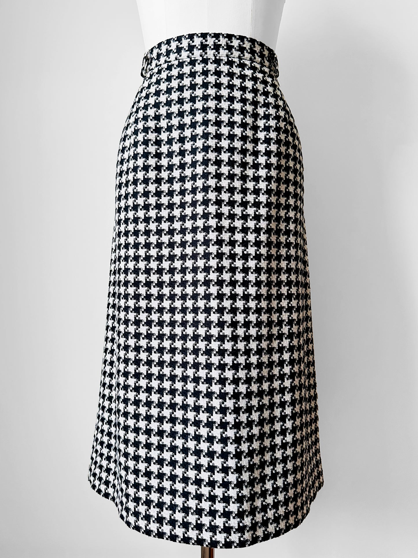 Late 70s - Early 80s Mister Leonard Canada Black and White Houndstooth Skirt and Blazer Set - Sz. L/XL